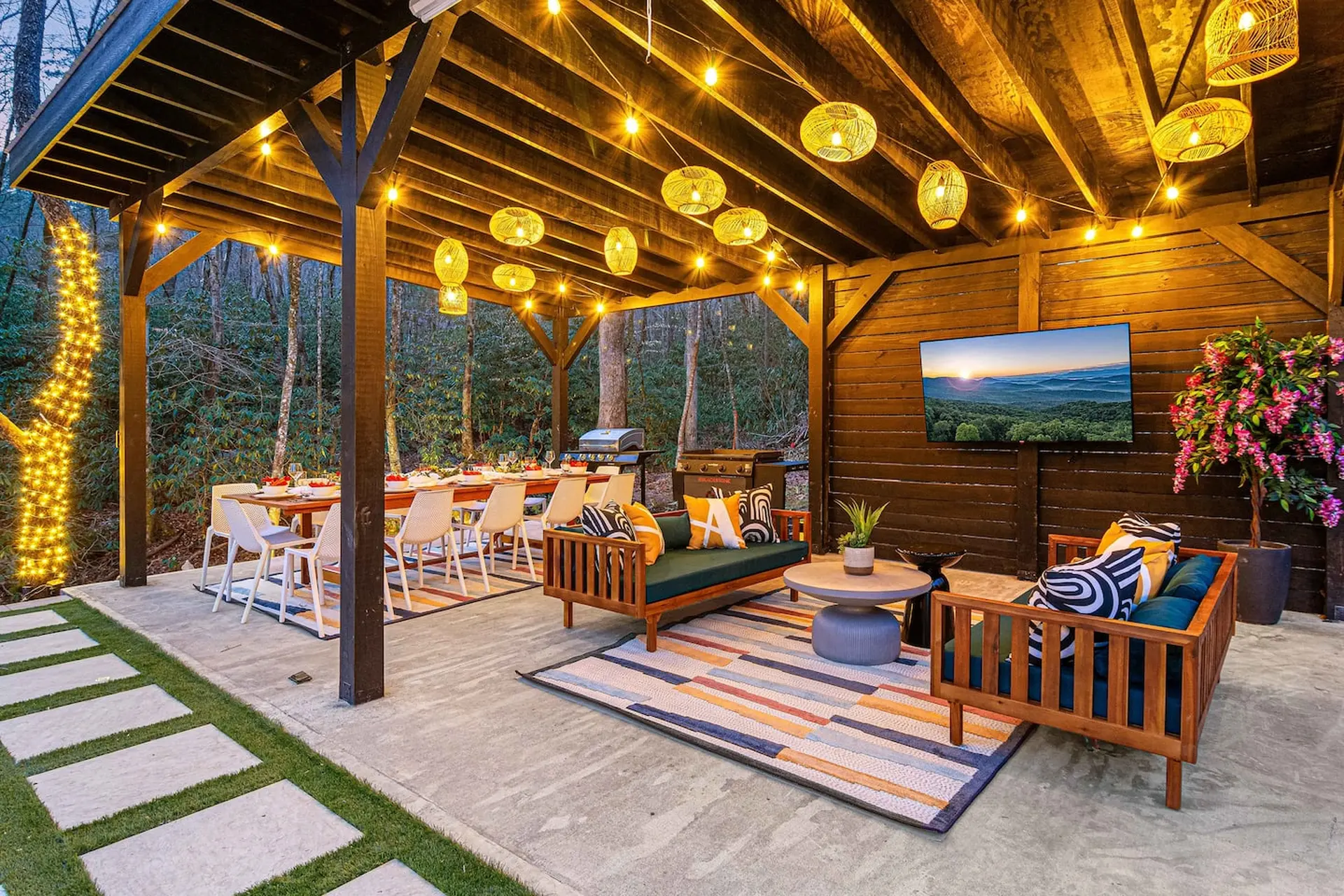 Luxe Artisan Resort-Asheville's Ultimate Getaway!