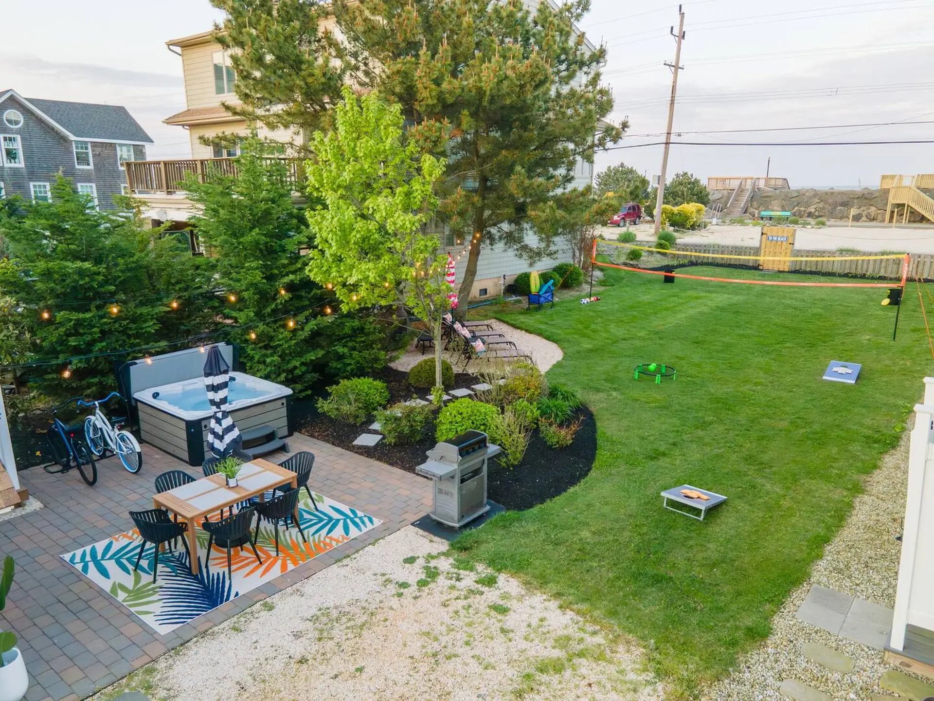 Beachfront Bungalow with Pvt Beach access