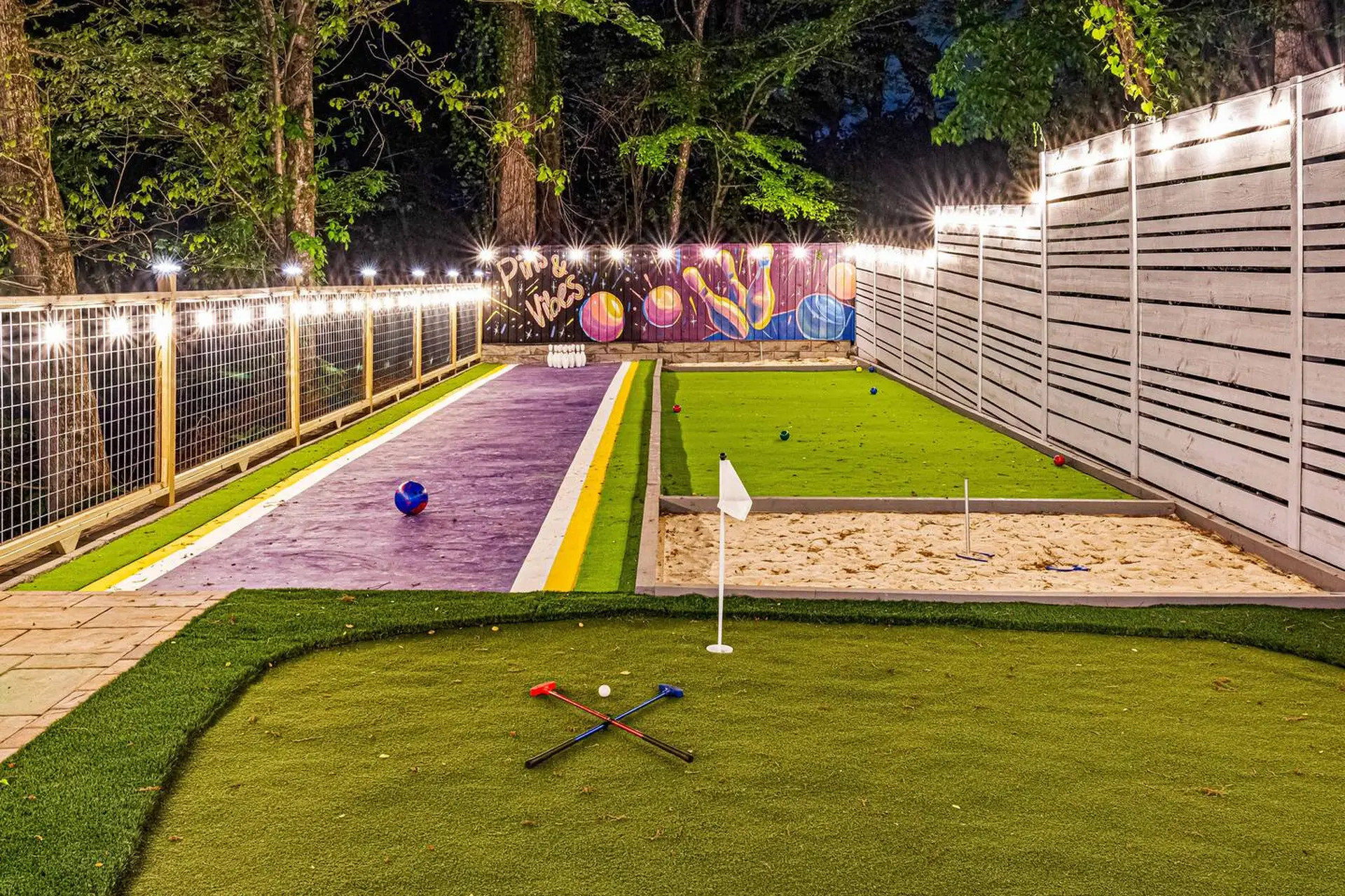 Lux Nature Villa: Games & Spa!