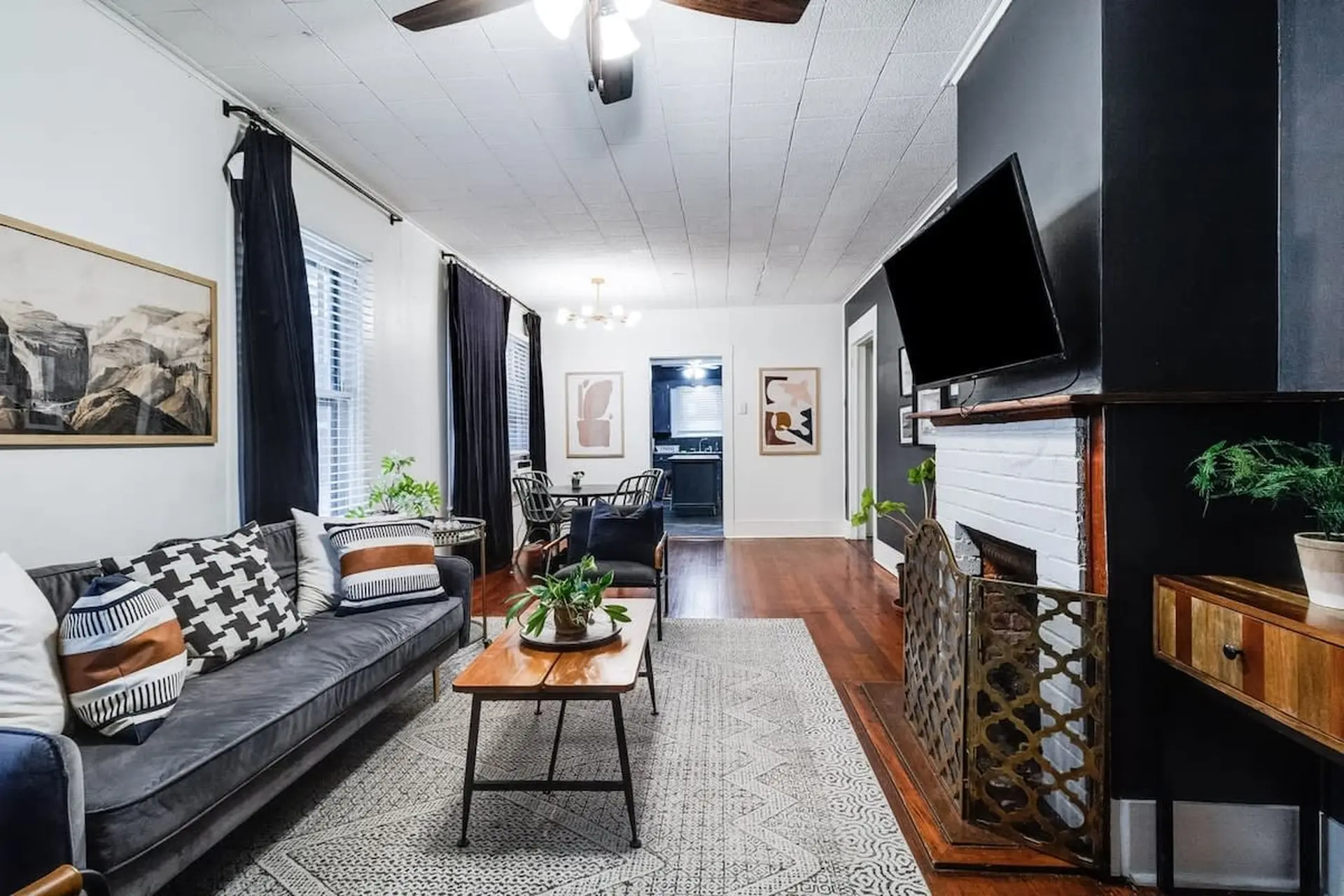Family-Friendly Lafayette Home: 4BR on Historic Je