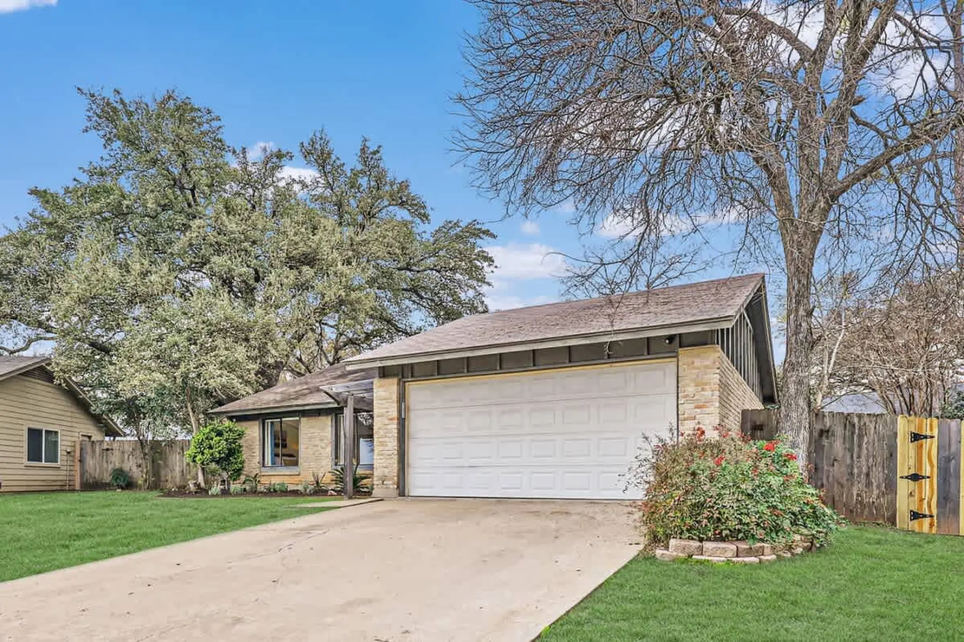 Mid-Century Retreat near Domain and Downtown