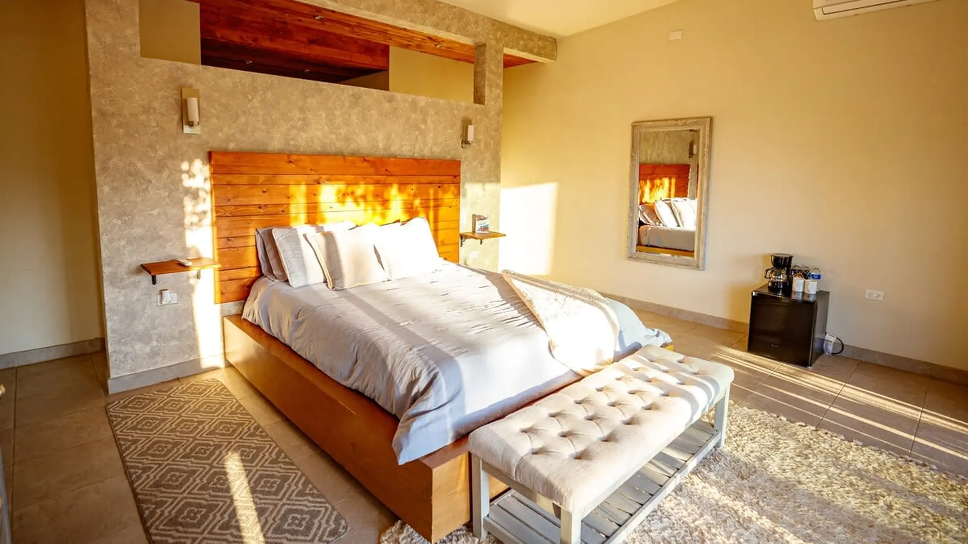 Luna del Valle 6-Cabin Retreat