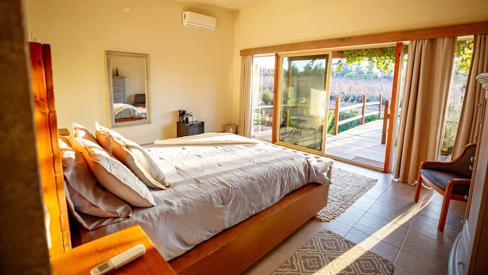 Luna del Valle 6-Cabin Retreat