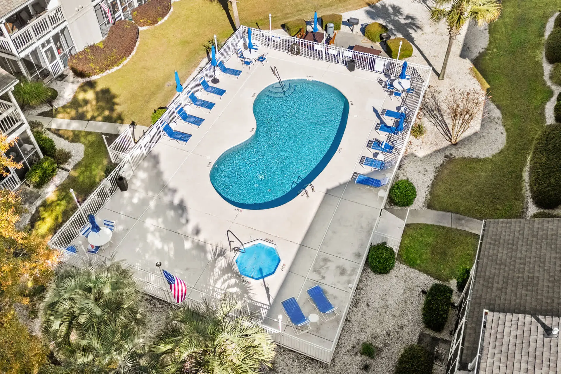 Mint & Modern Pool & Hot Tub (By Beach Star)