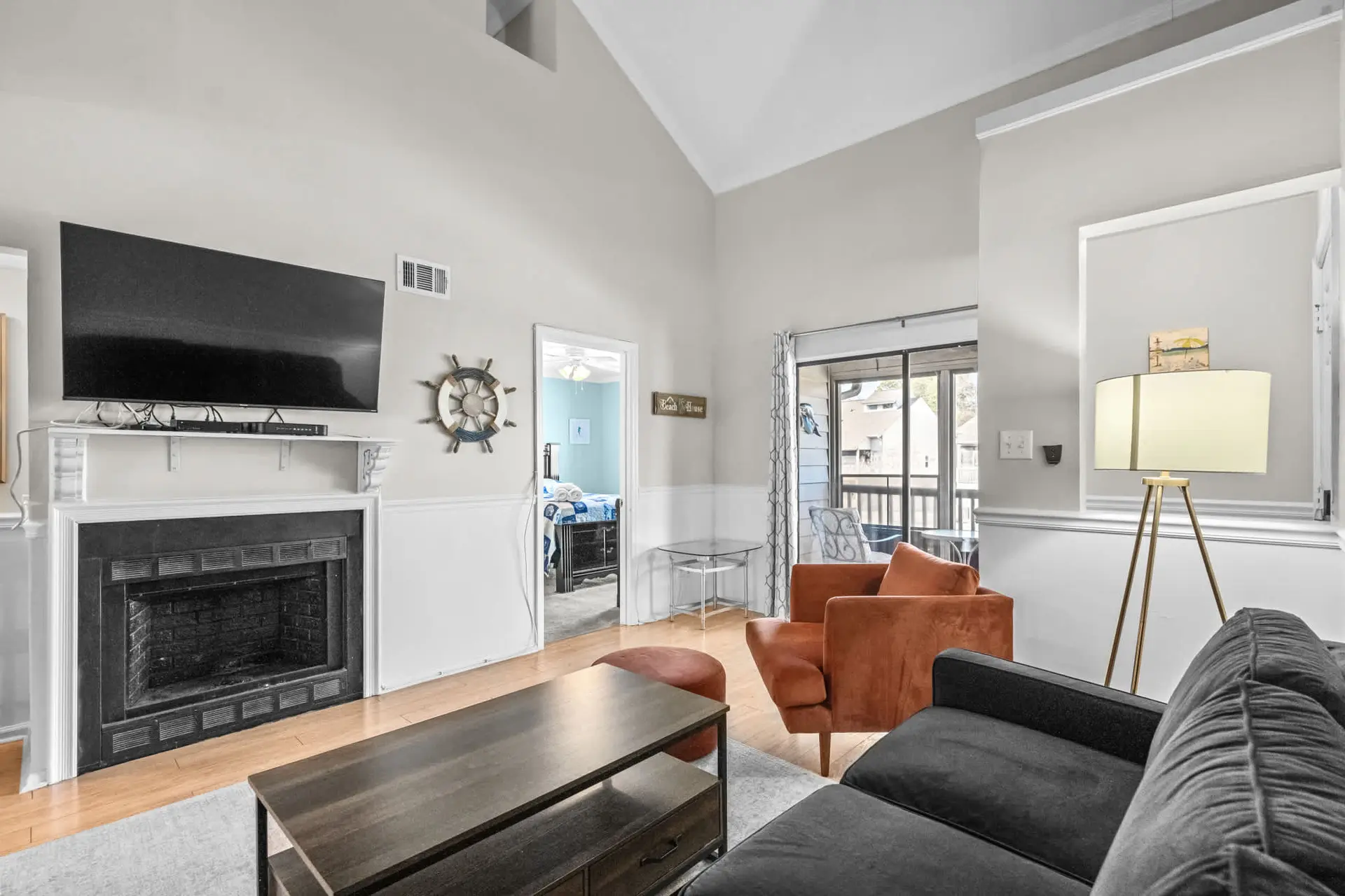 2 Screen Porches 2 Primary Suites (By Beach Star)