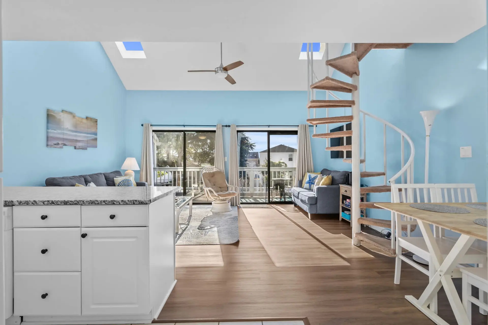 Updated Condo Pool & Hot Tub (By Beach Star)