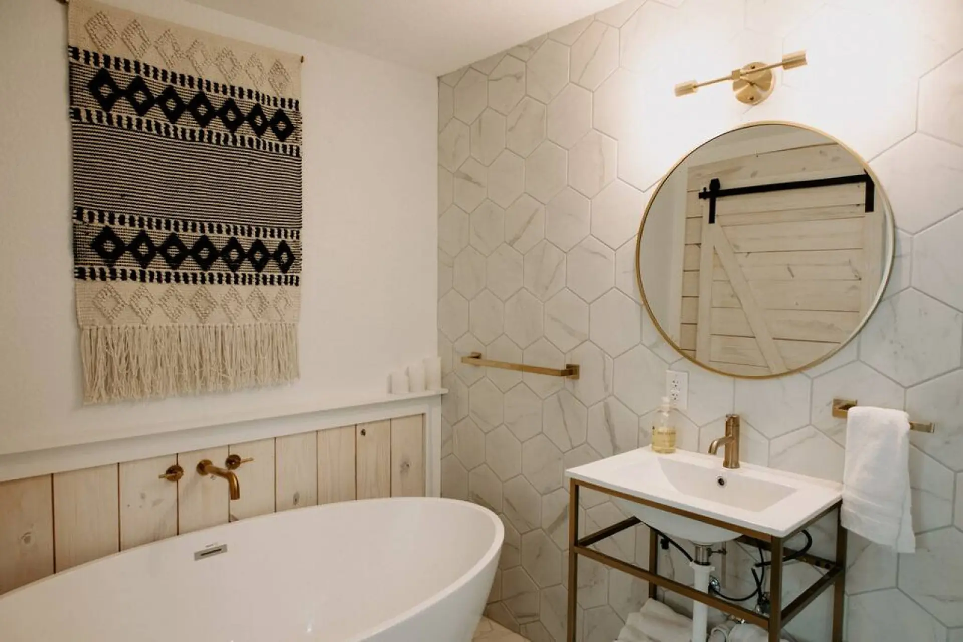 Downtown Gem | Studio 3 at Beer Ranch Project Inn