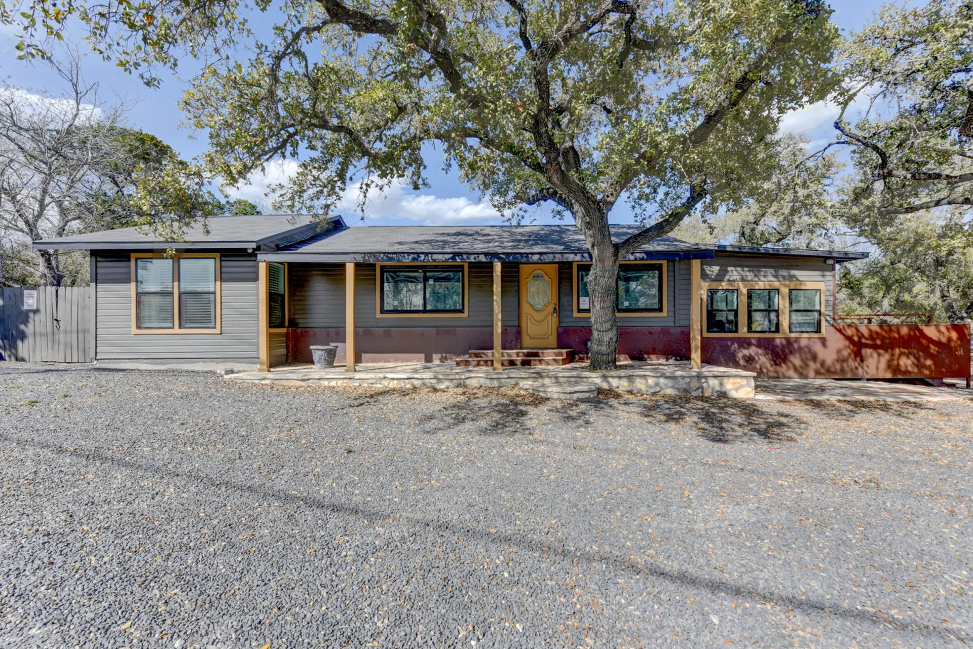 Downtown Gem |  Studio 1 @ Beer Ranch Project Inn