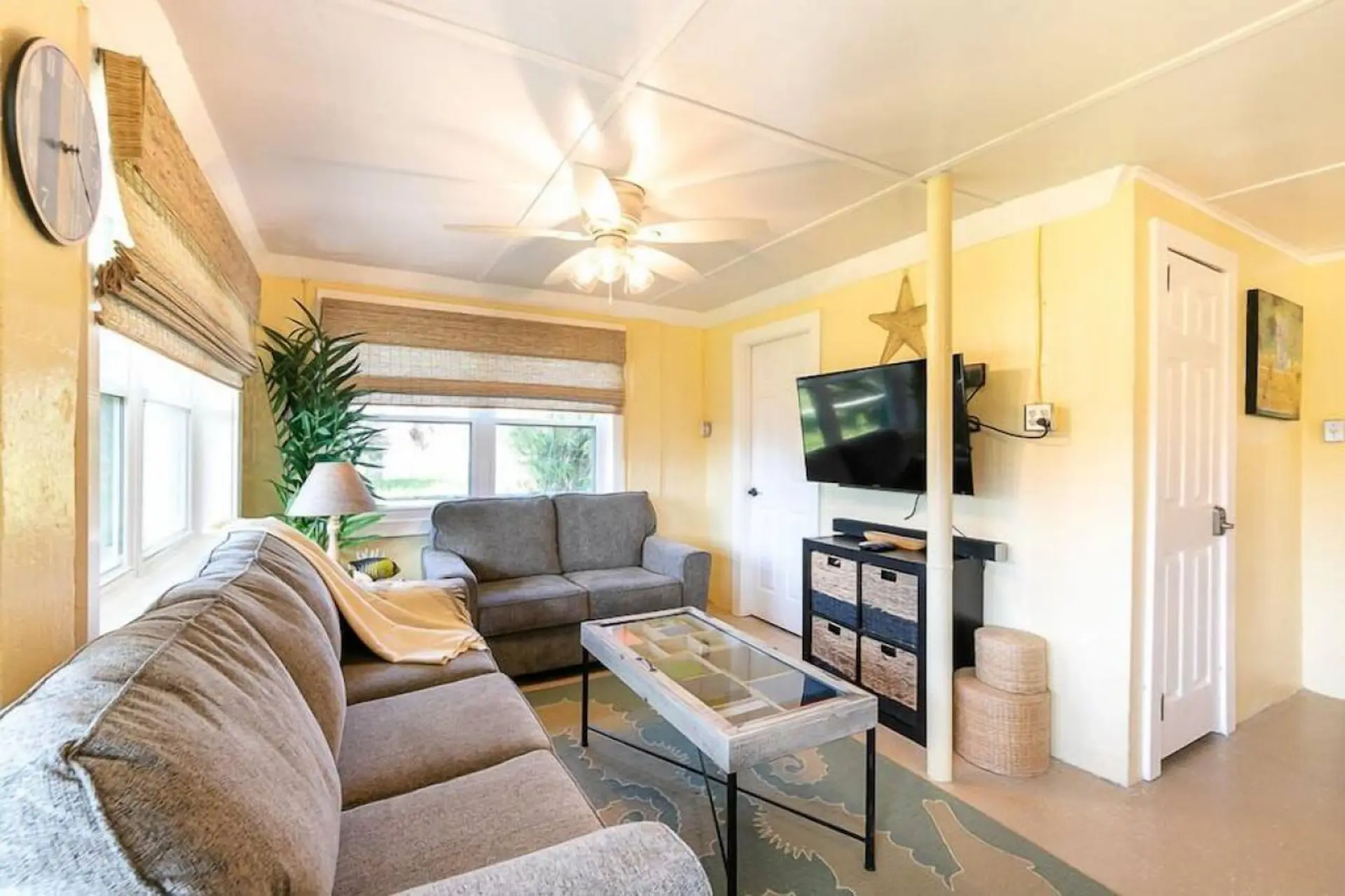 Gulf view! Beach Entry! 12 Guests, 4 Parking Spots