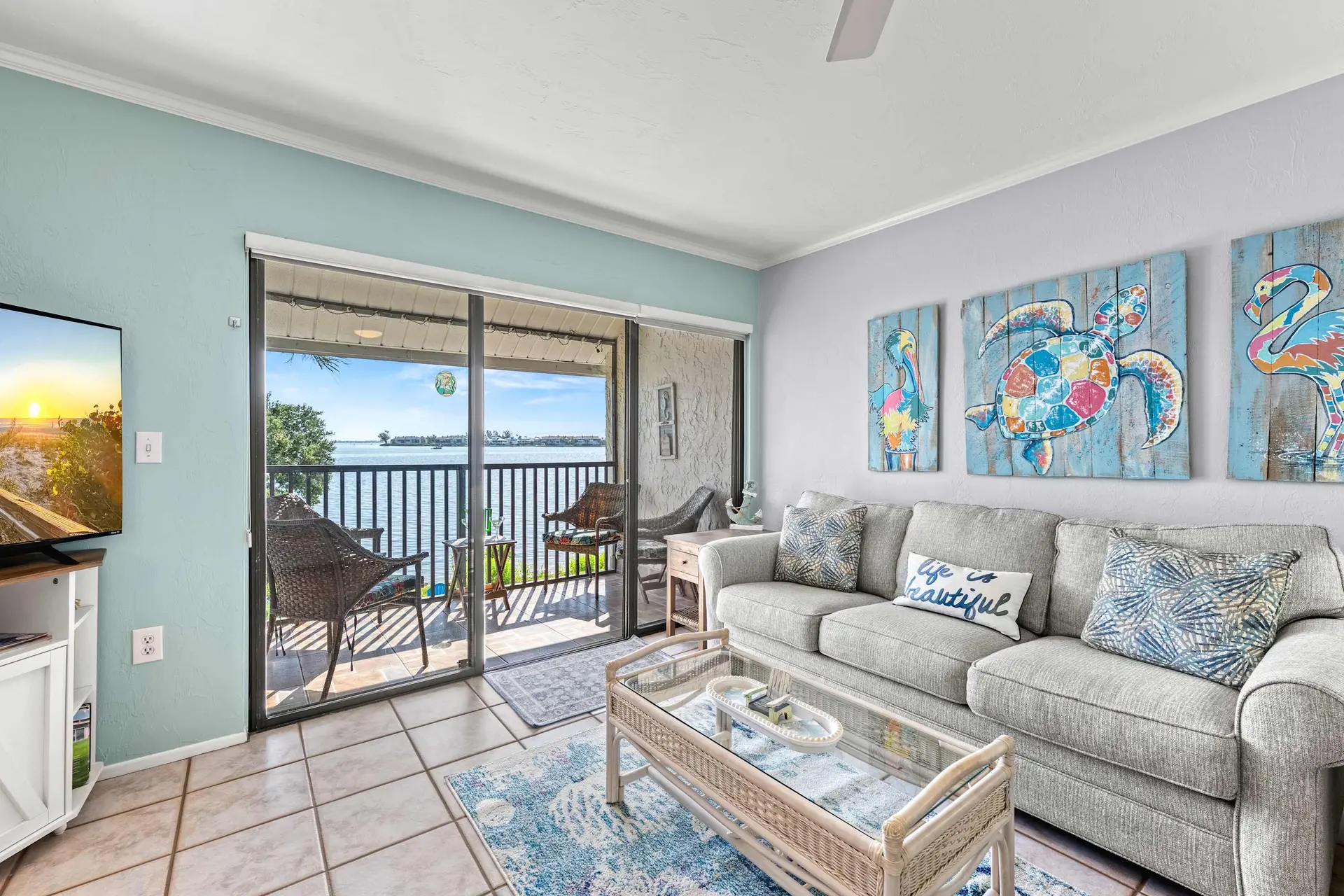 Bayfront Views • Private Beach Access • Pickleball