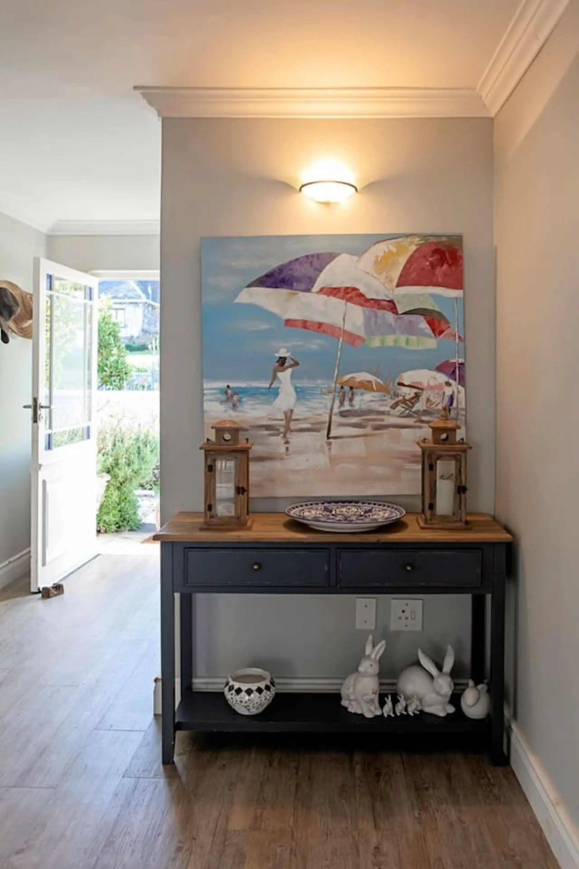 La Grotto Beach house above Grotto Beach