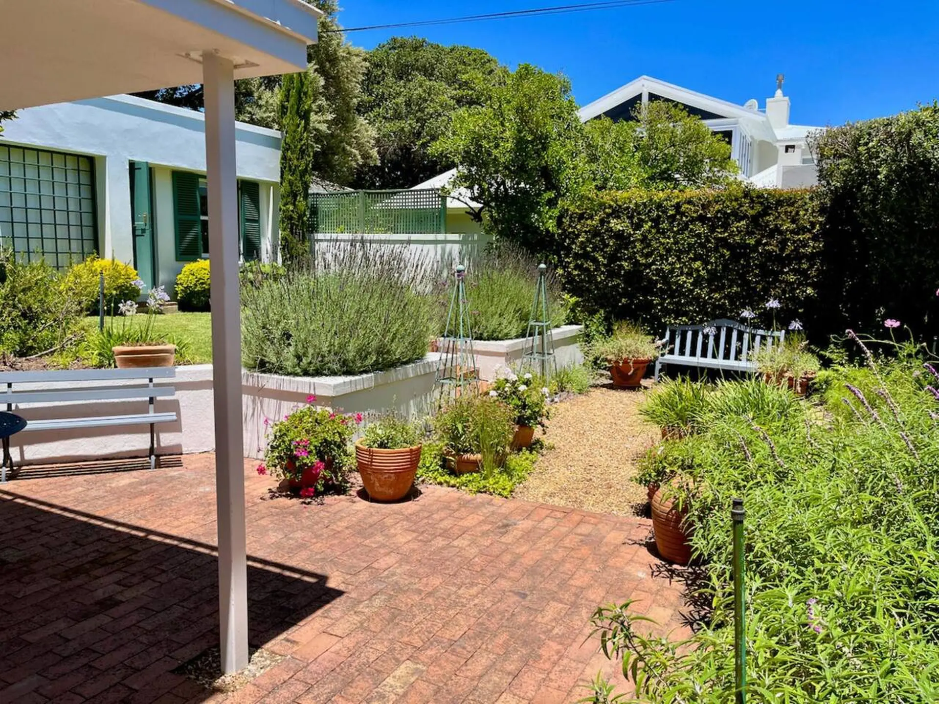 Osborne Cottage | Private garden | Pet friendly