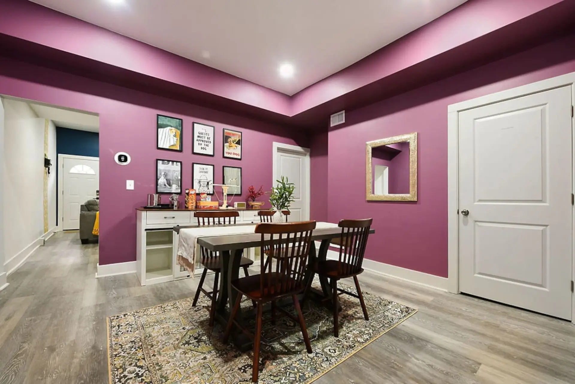 Pet Friendly | King Bed | Amazing Location!
