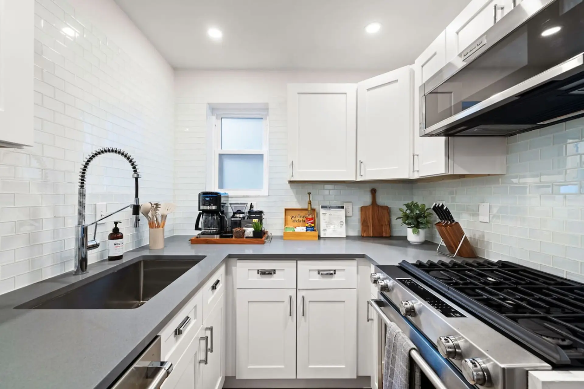 Stylish War Streets Retreat | Stadiums & Dining