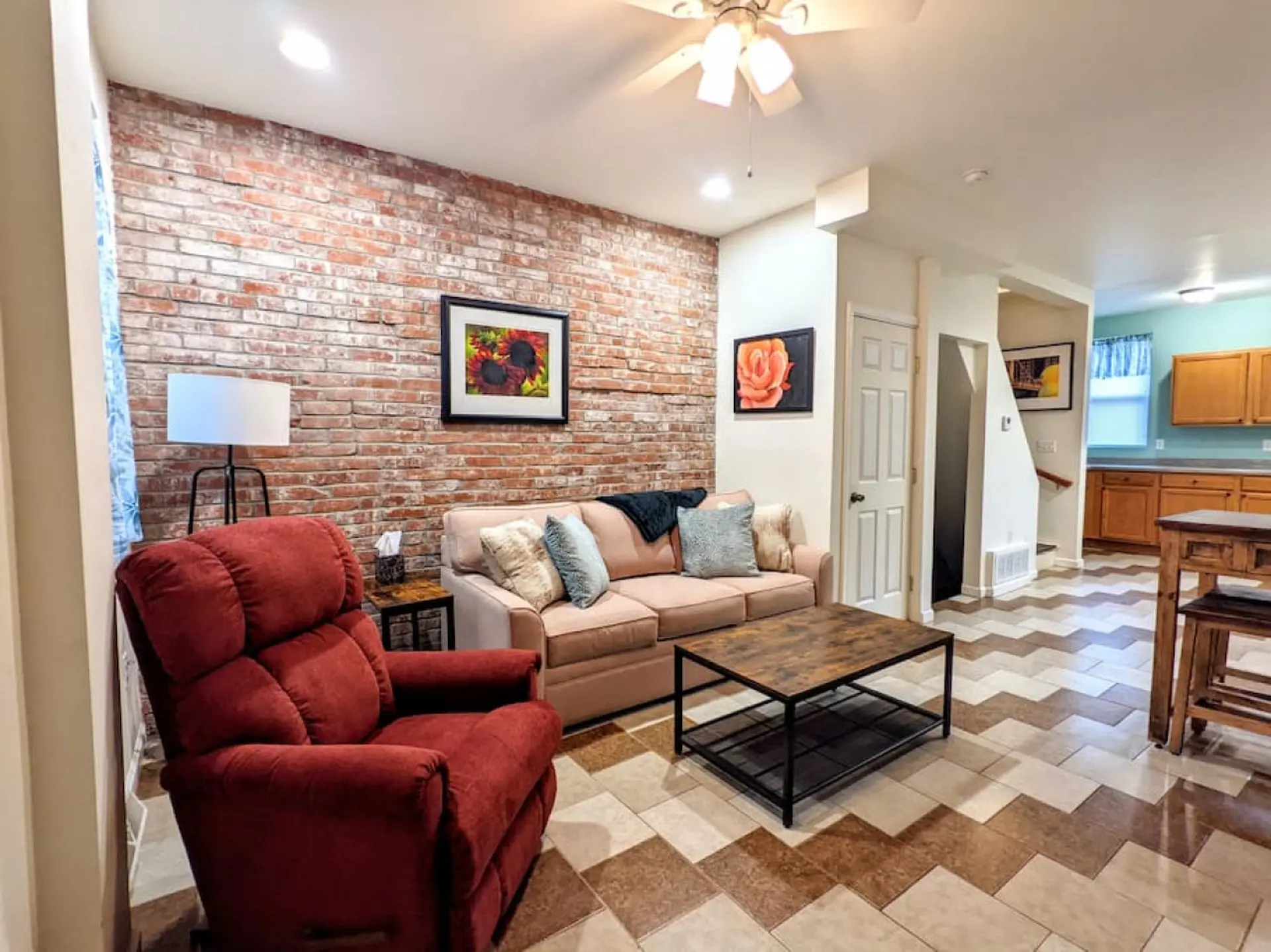 1 Block from Butler St ★ Patio ★ Dog Friendly!