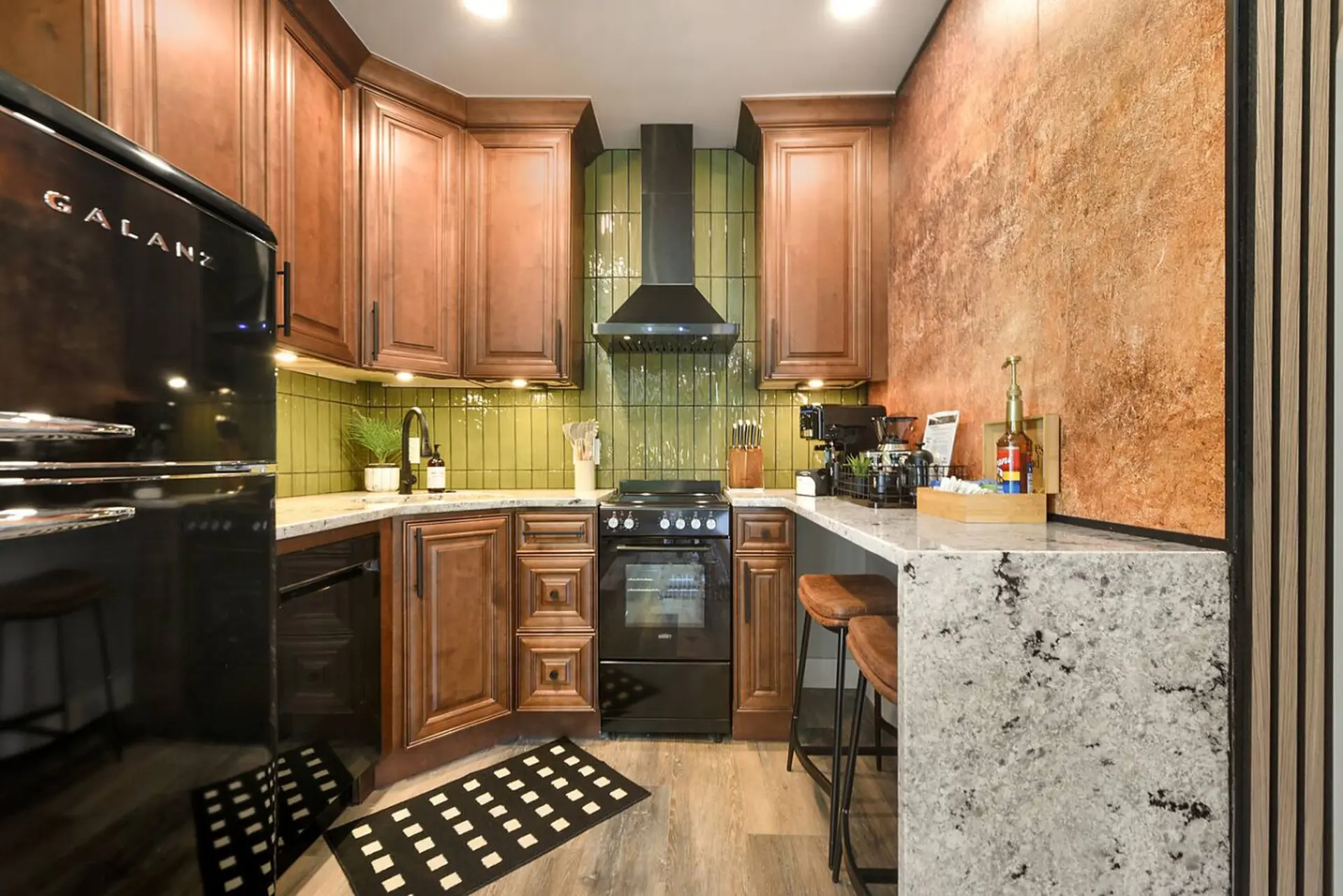 Grandview Studio | Skyline Views | Private Parking