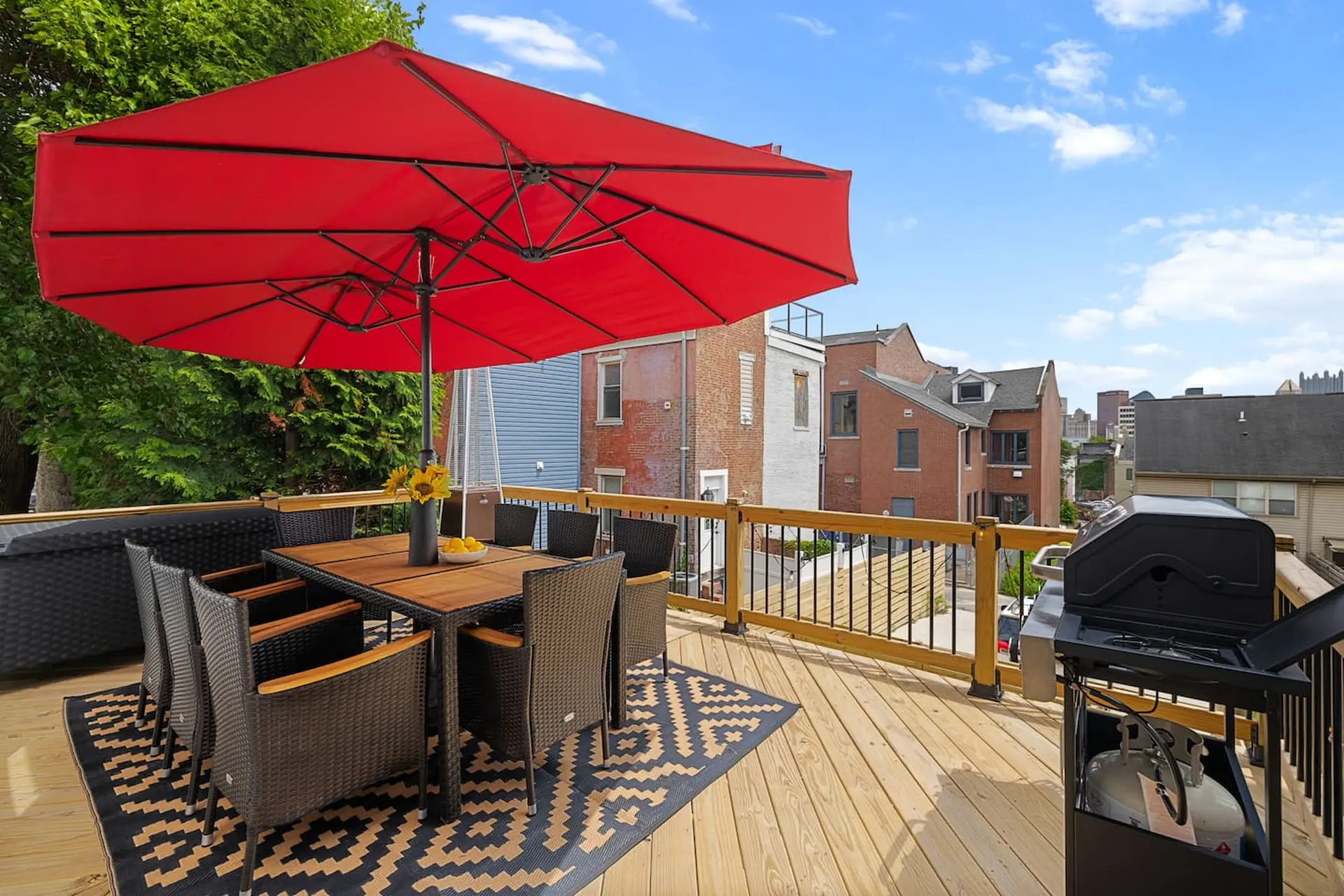 Hot Tub | 5br | Parking | Deck | Amenities Galore!