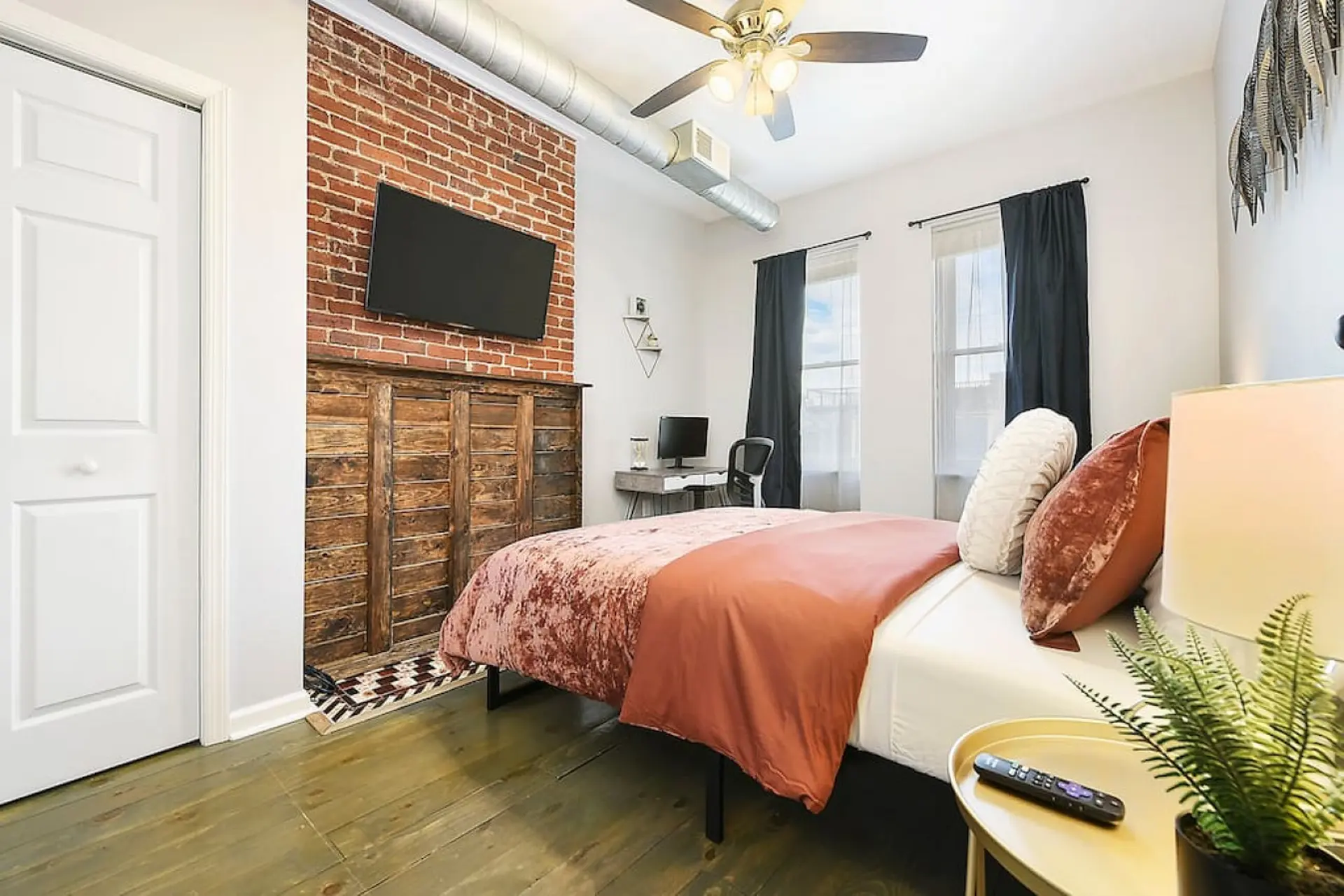 Three Private Units, Near Stadiums, Free Parking