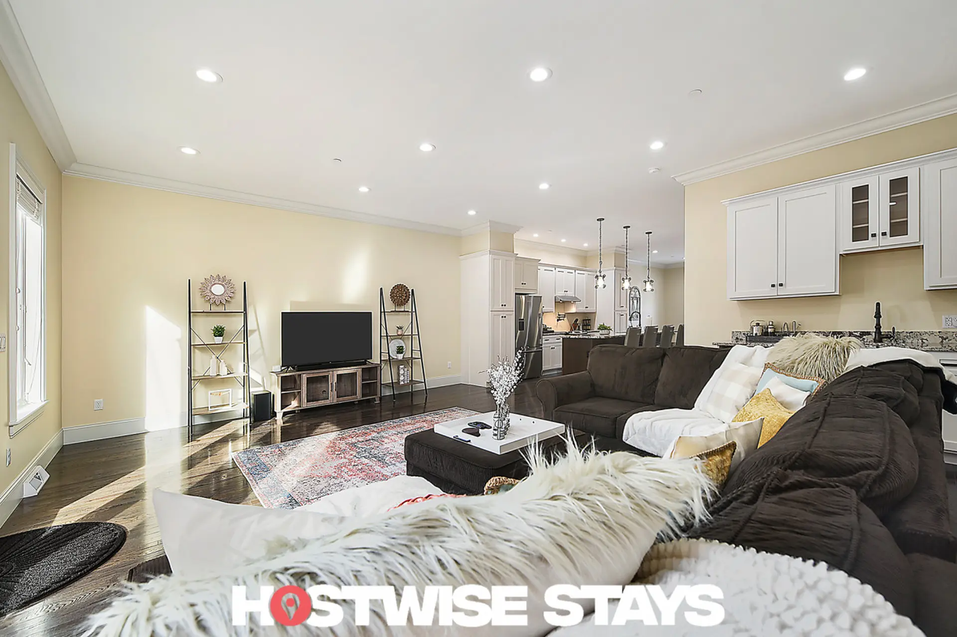 Rooftop Deck★ Theater★ Parking★ Private Elevator!