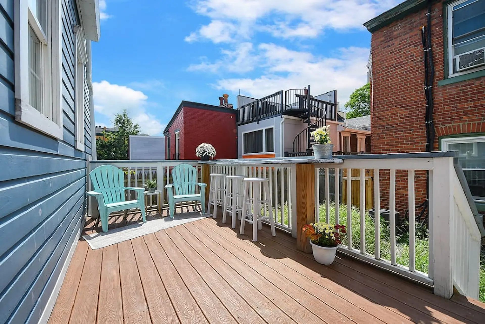 Two King Beds★ Beautiful Custom Space  ★ Walkable!