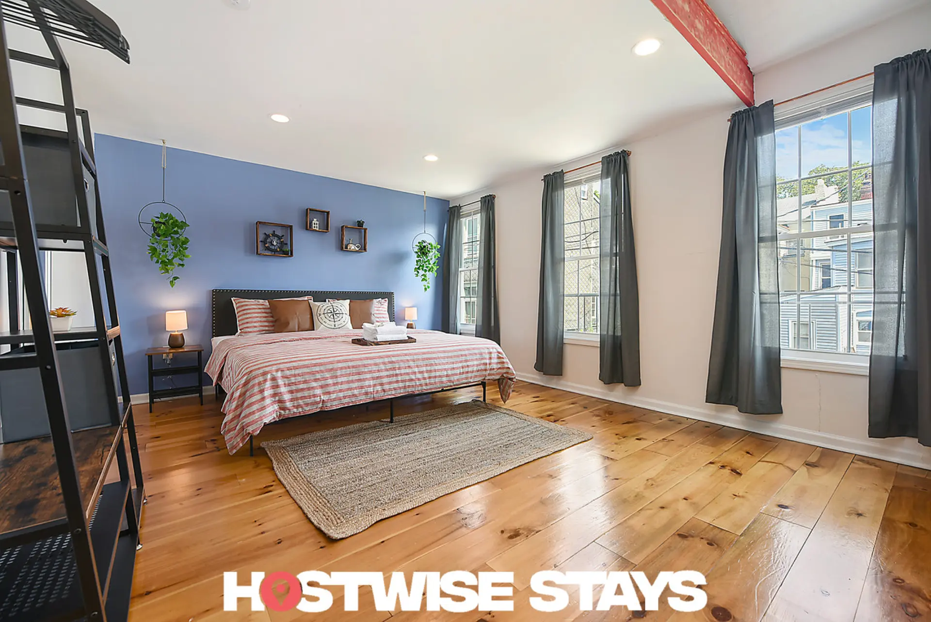 Two King Beds★ Beautiful Custom Space  ★ Walkable!