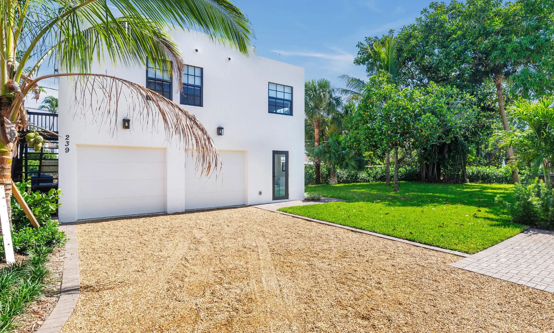 Stunning WPB 5 Bed Villa