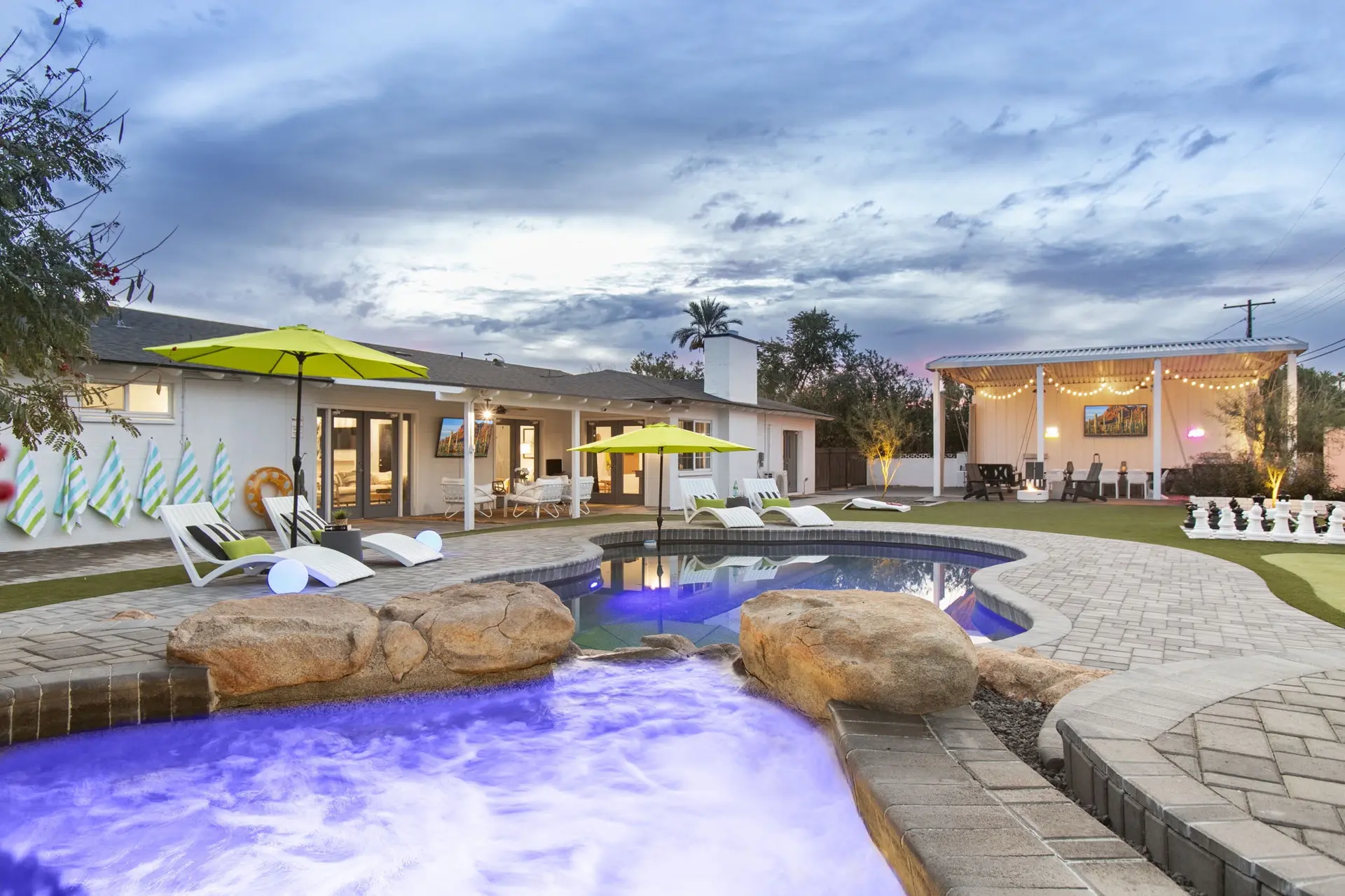 Serenity Villa! Heated Pool+Spa+Outdoor TV+