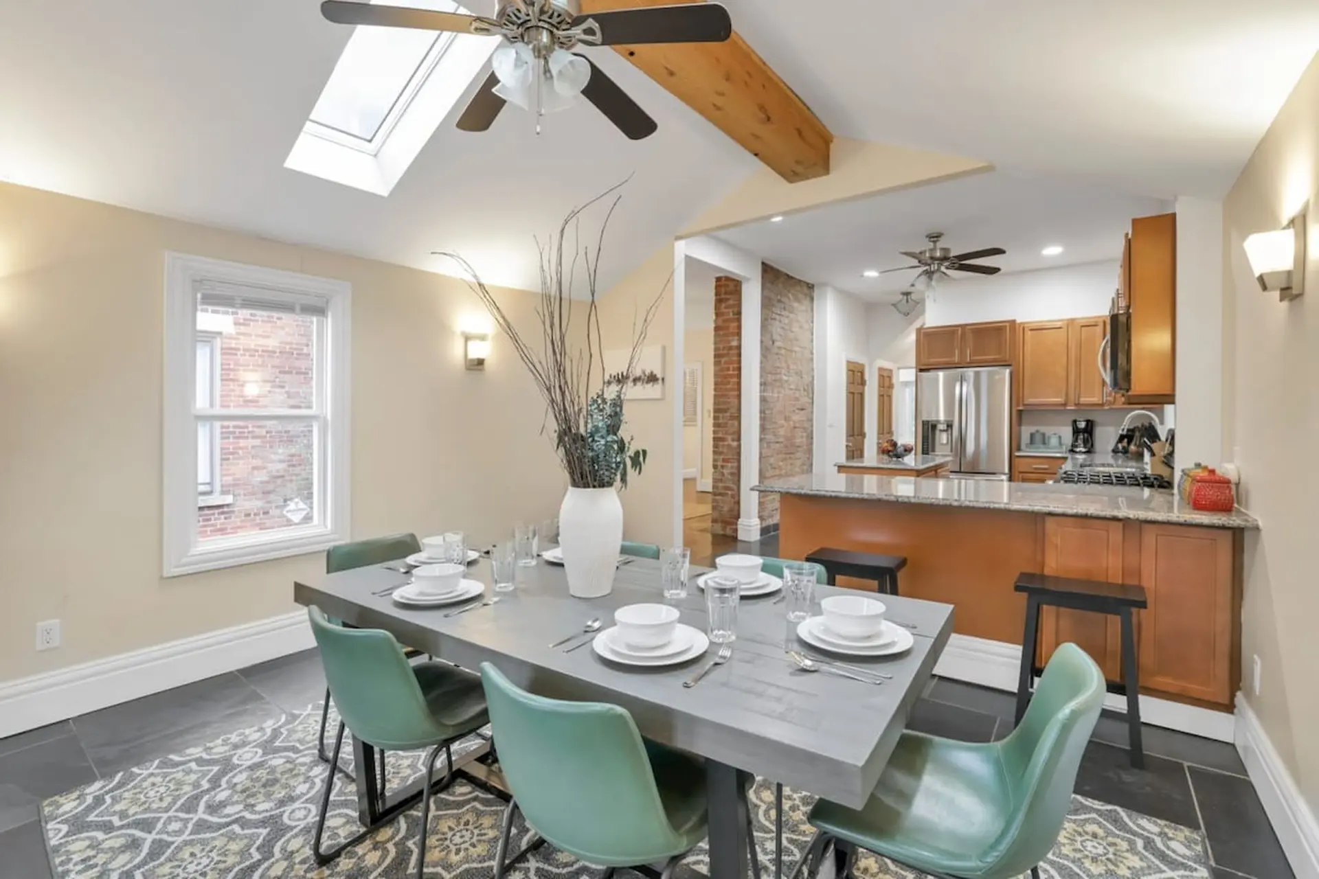 OSU and Short North 4 BR- Patio and Garage w/EV