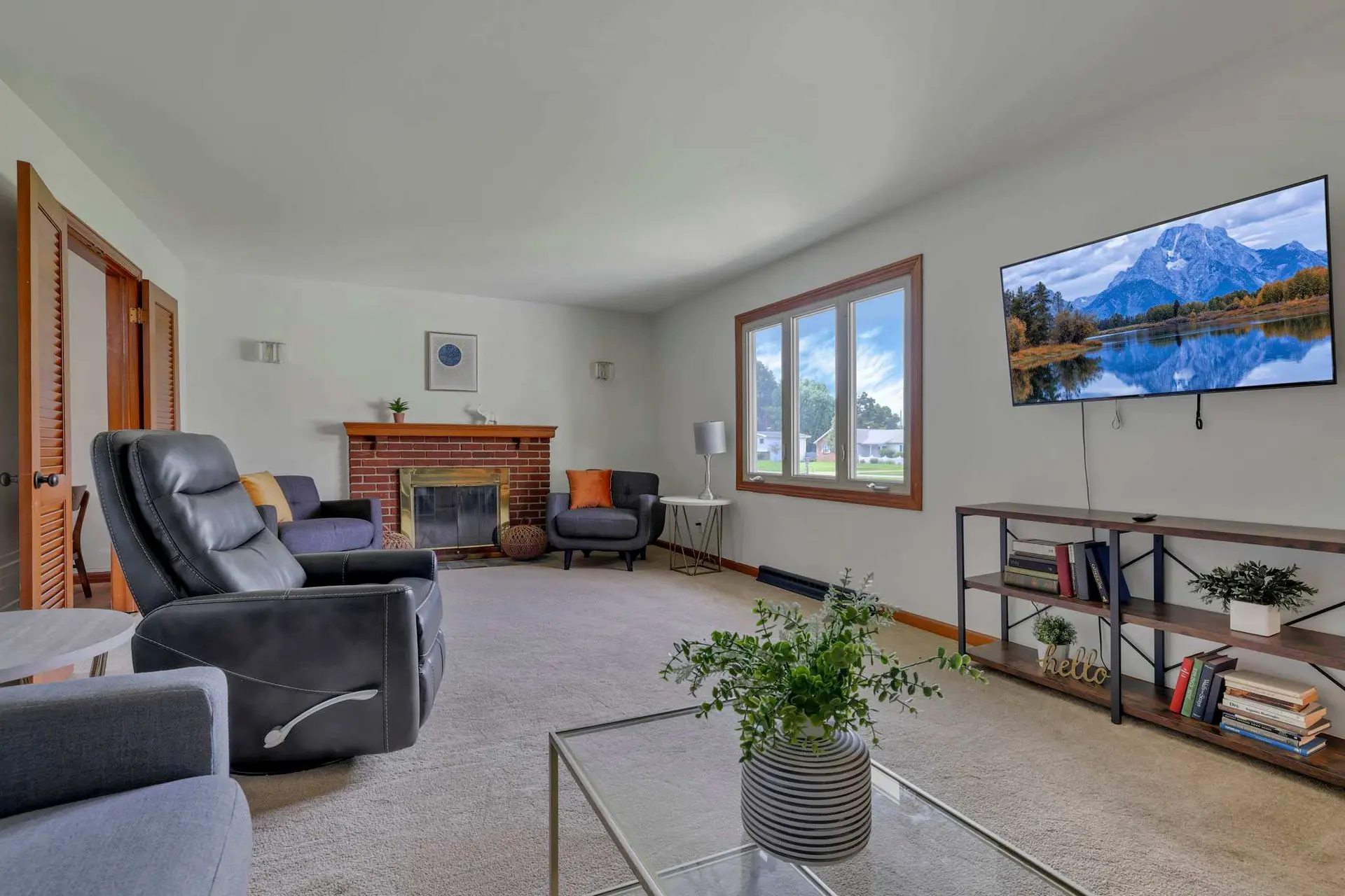 Spacious 4BR Ranch Near Easton – Perfect for Famil