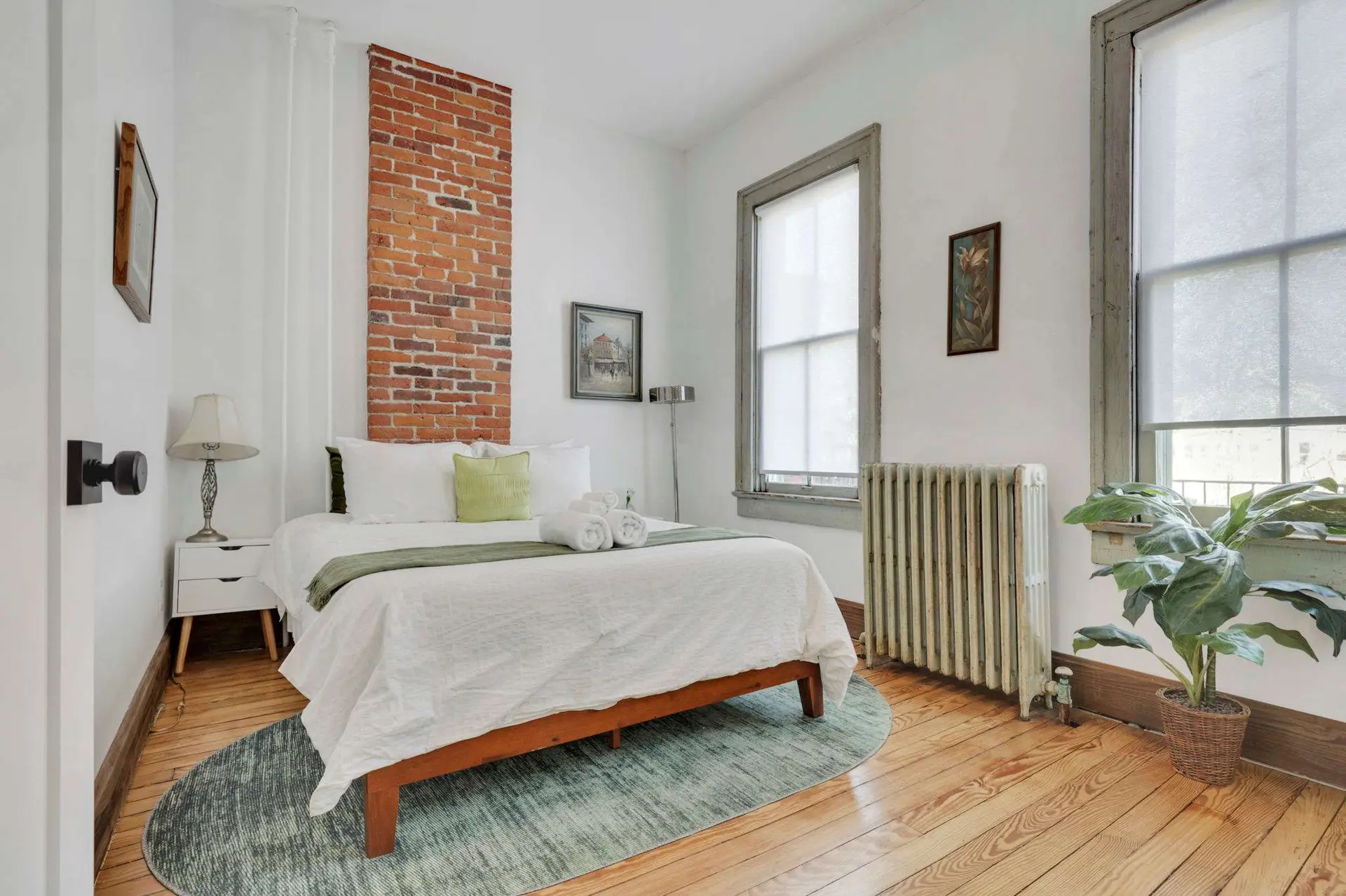 Retro Retreat | Historic Home in Short North | Sle