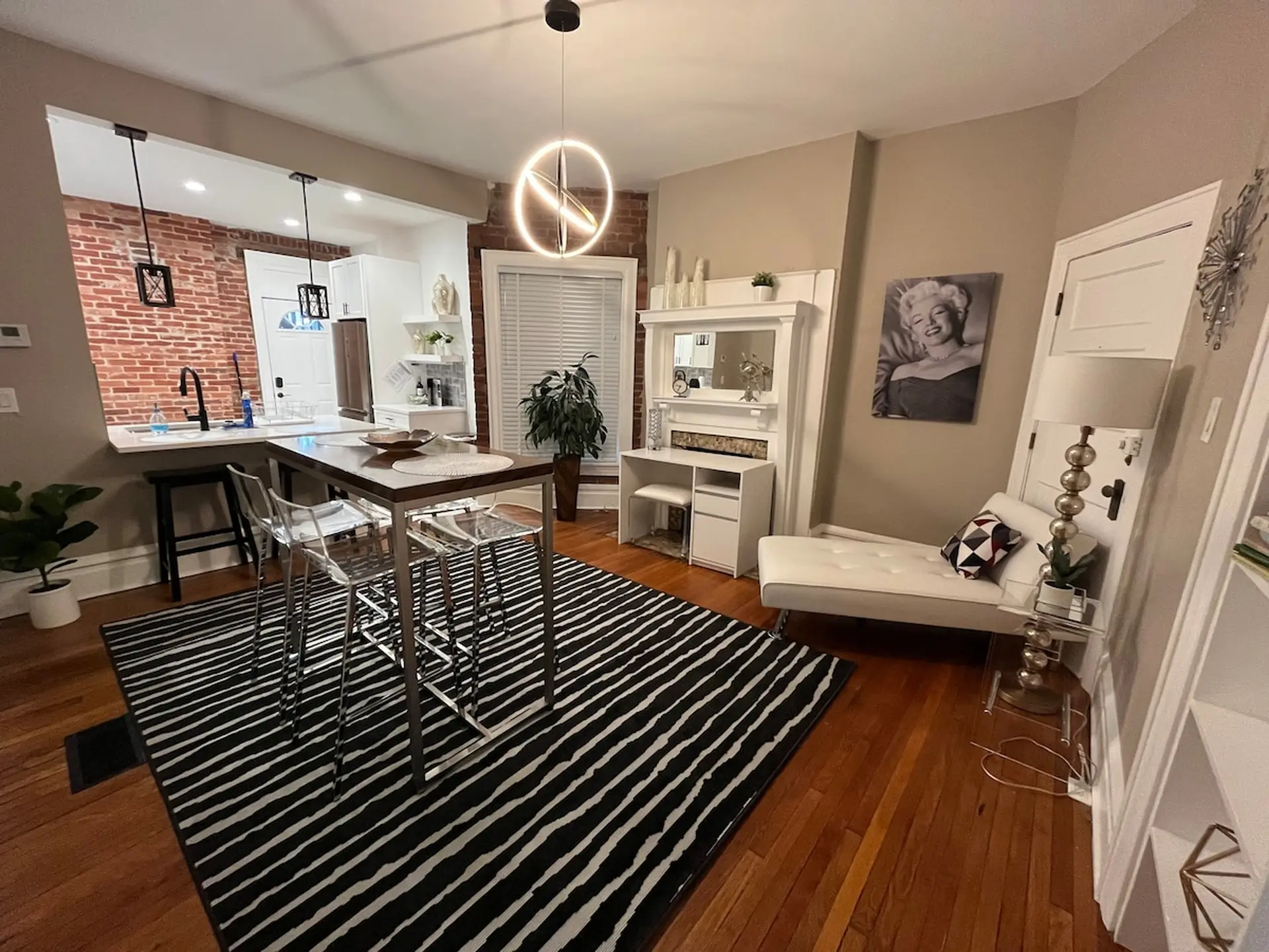 2 BR Totally Renovated and Chic