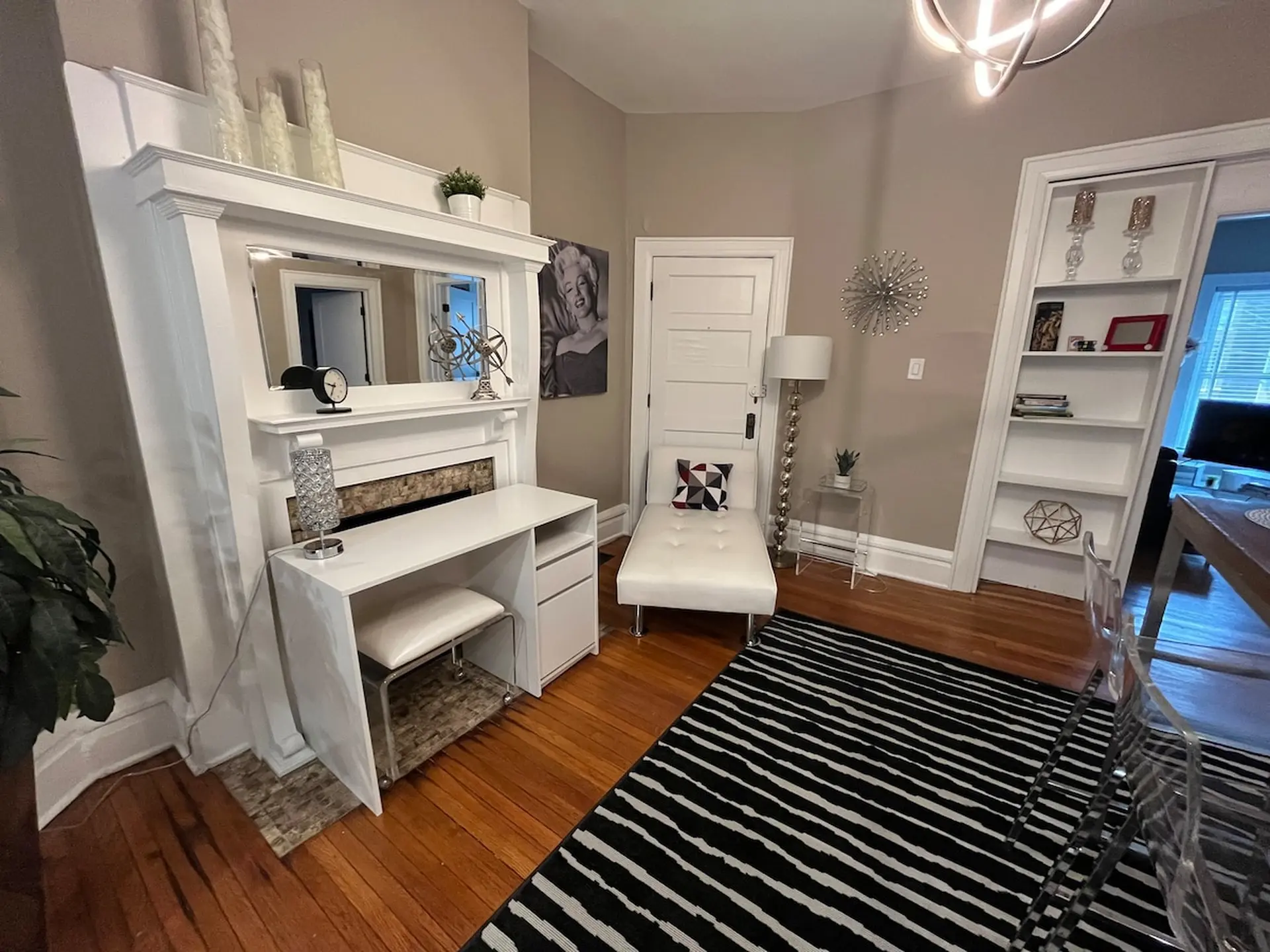 2 BR Totally Renovated and Chic