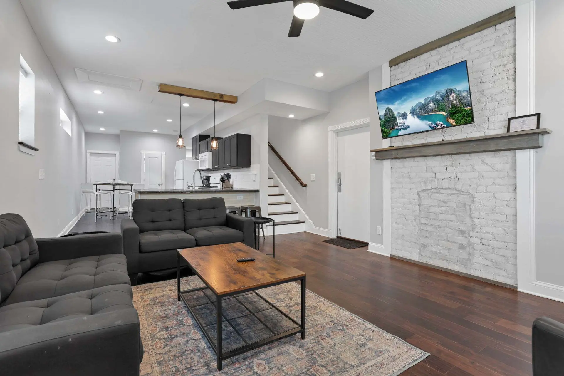 The Urban Roost - 2 BR 2 Bath 4 Beds