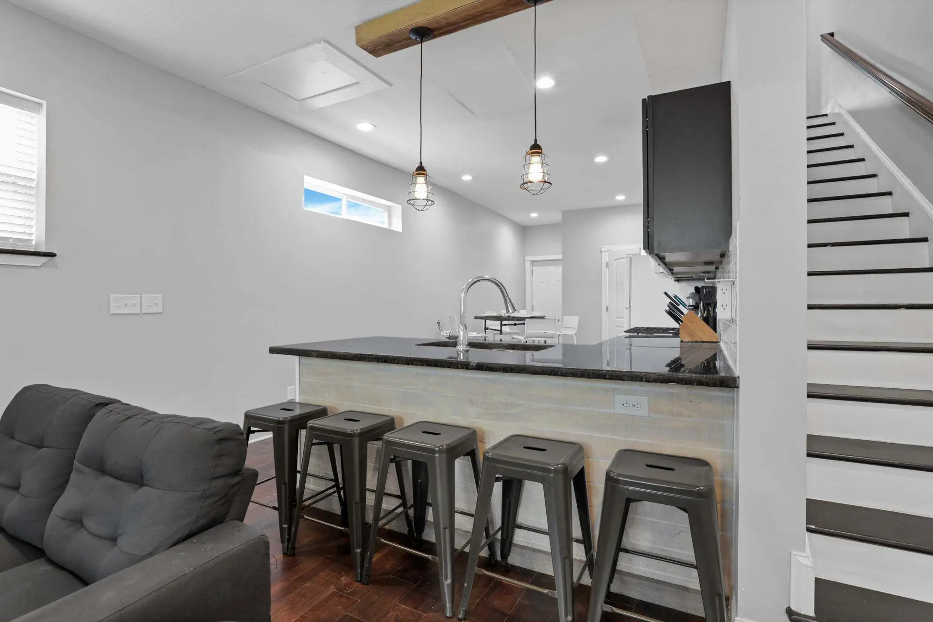The Urban Roost - 2 BR 2 Bath 4 Beds