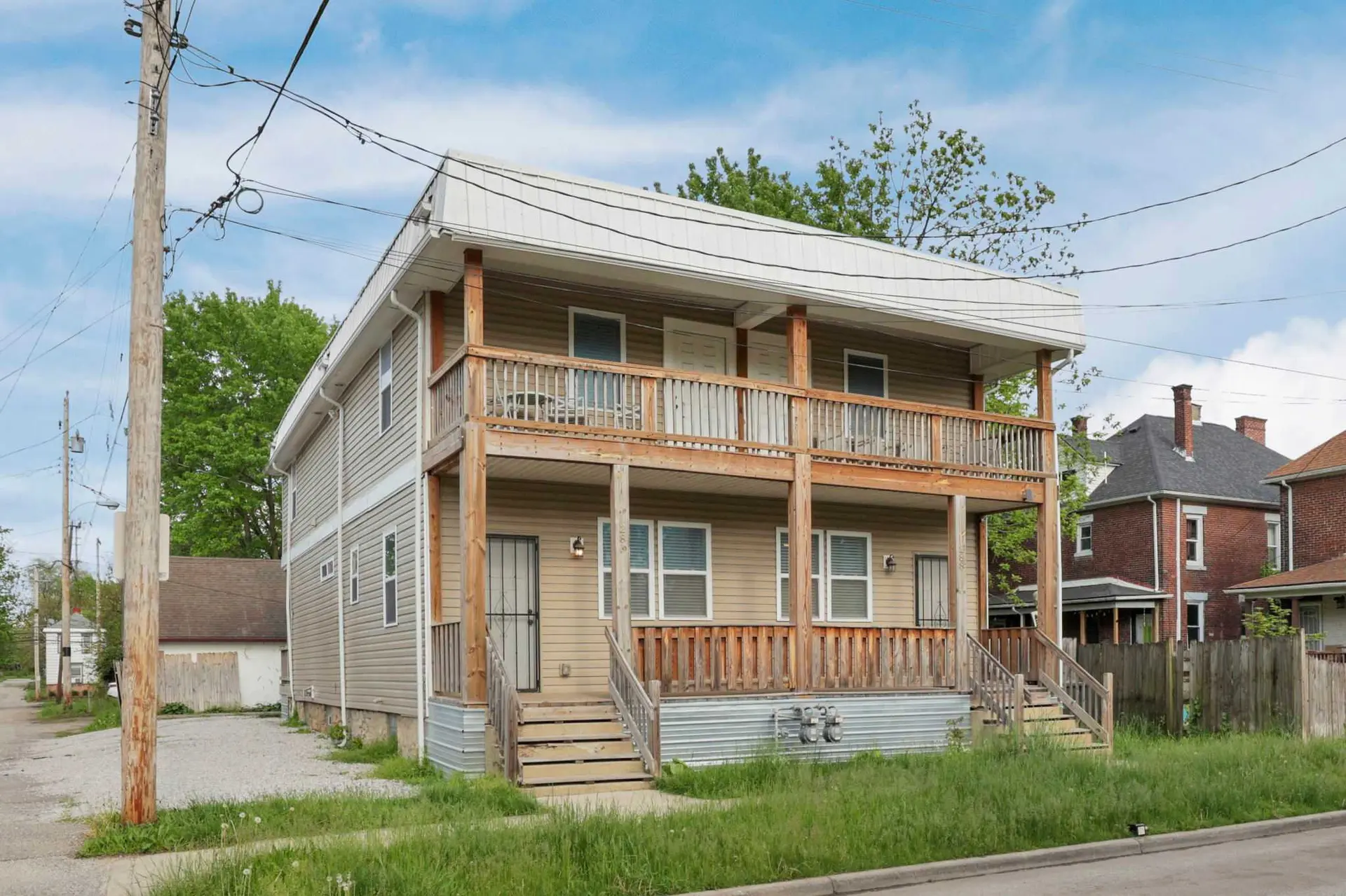 The Urban Roost - 2 BR 2 Bath 4 Beds