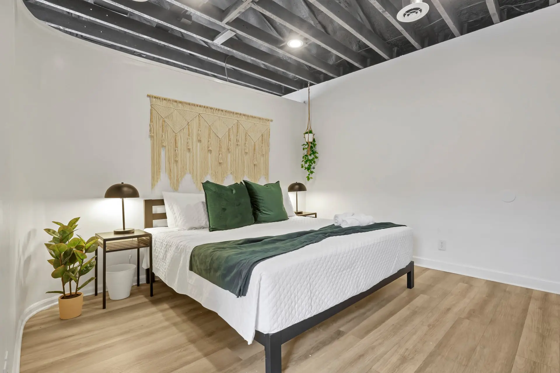 Housepitality - The City View Suite