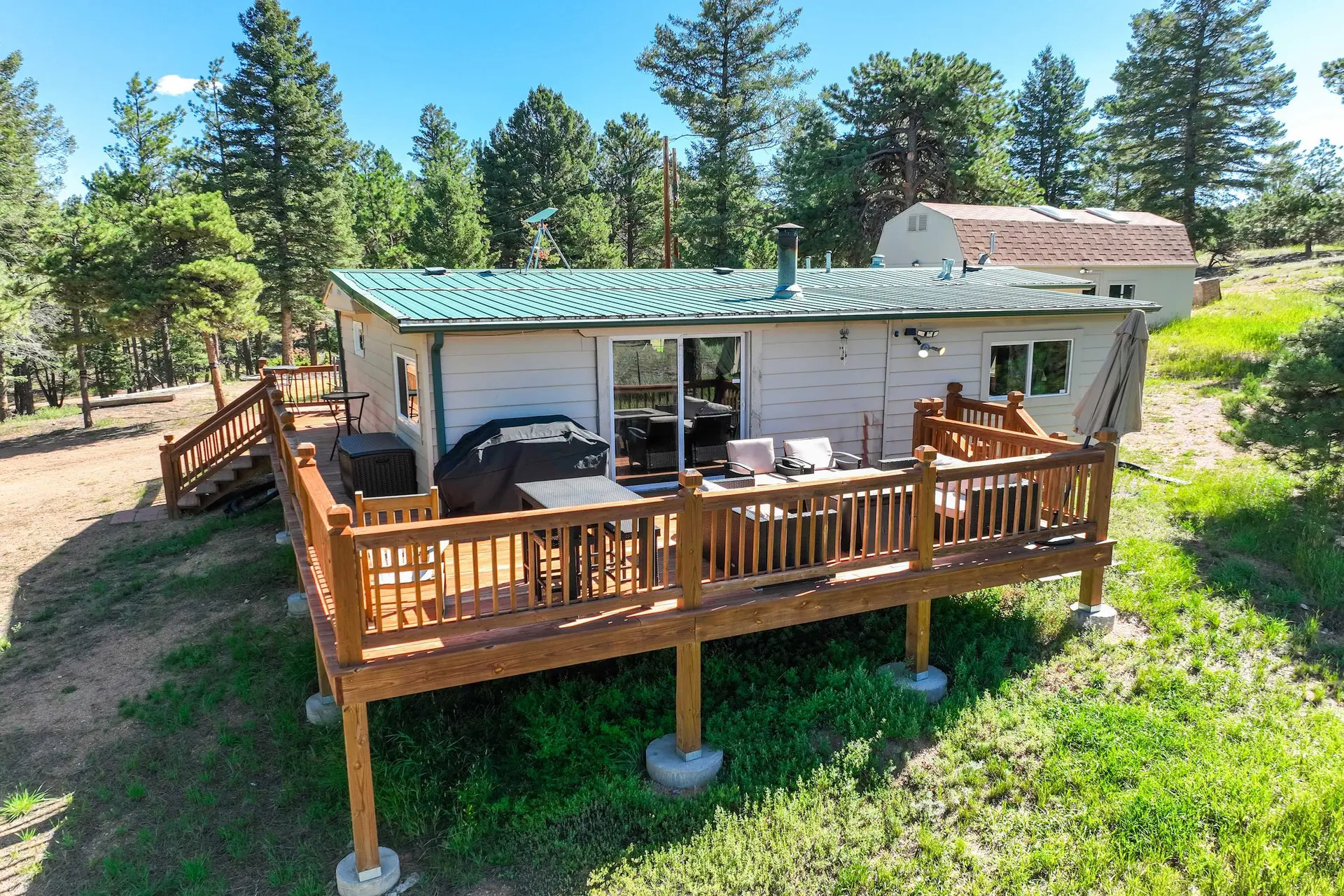 3bd Mnt Views, Firepit, & Grill on 4 Acres of Land