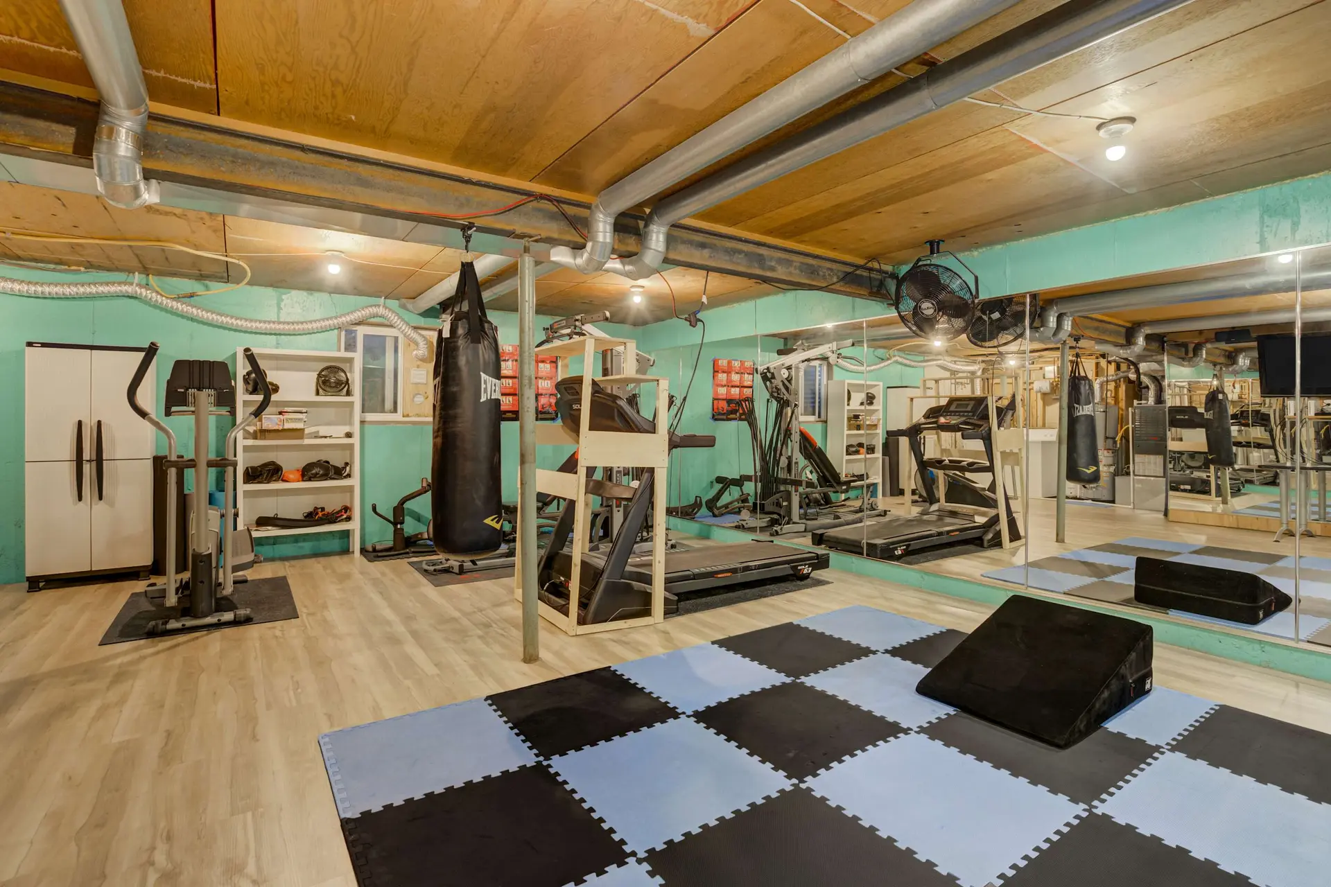 Relax & Recharge | 5BR Hot Tub, Gym & Secret Room