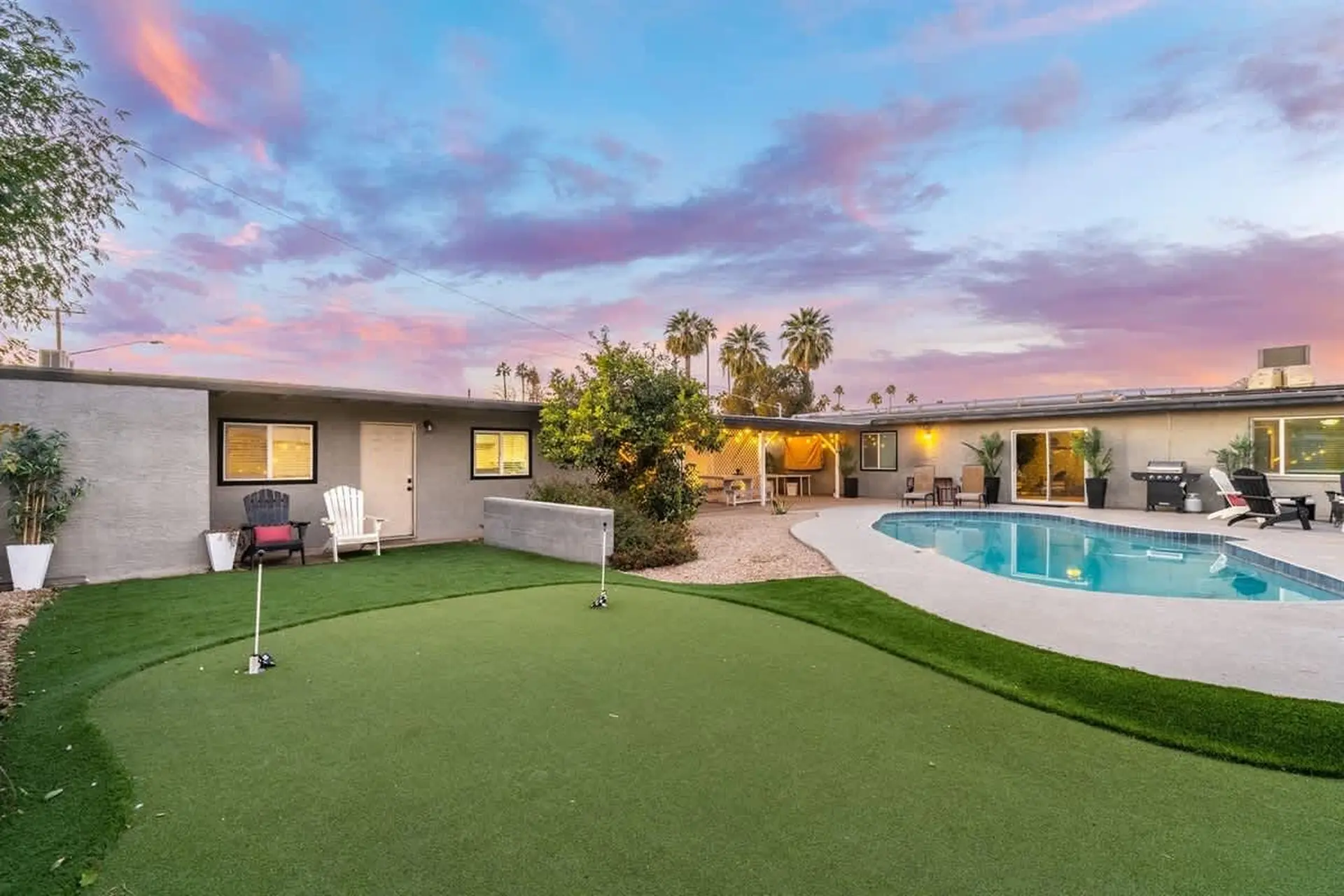 Modern 1-BR House | Pool | Putting green | Central
