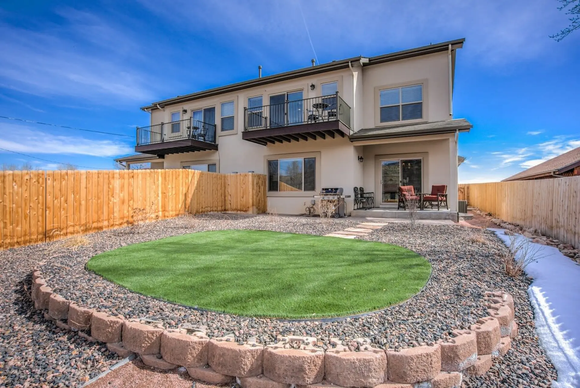 4BD Pikes Peak Views | Minutes to Hiking & Dining!