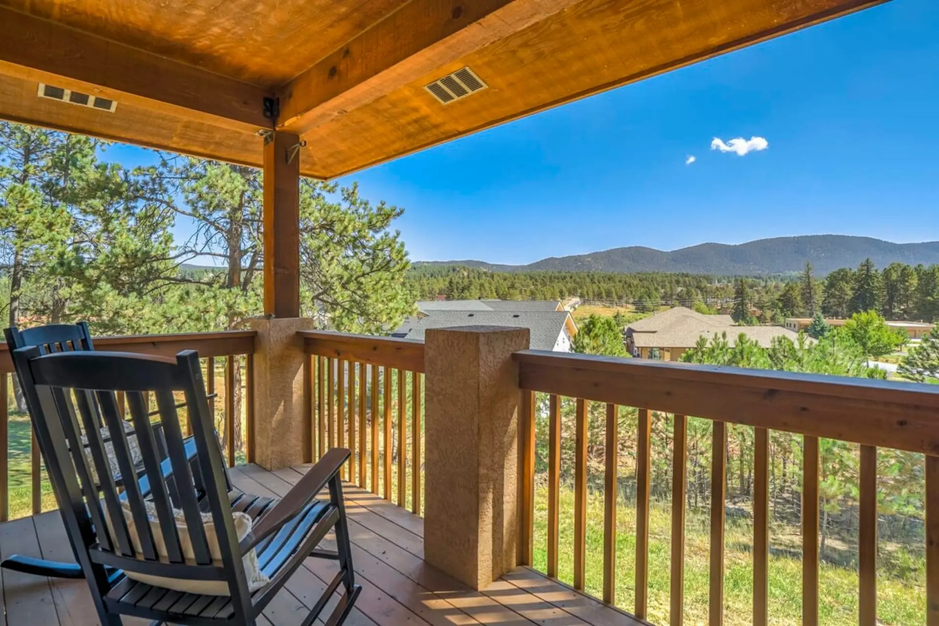 Luxury Getaway|Mountain Views|HotTub & Firepit