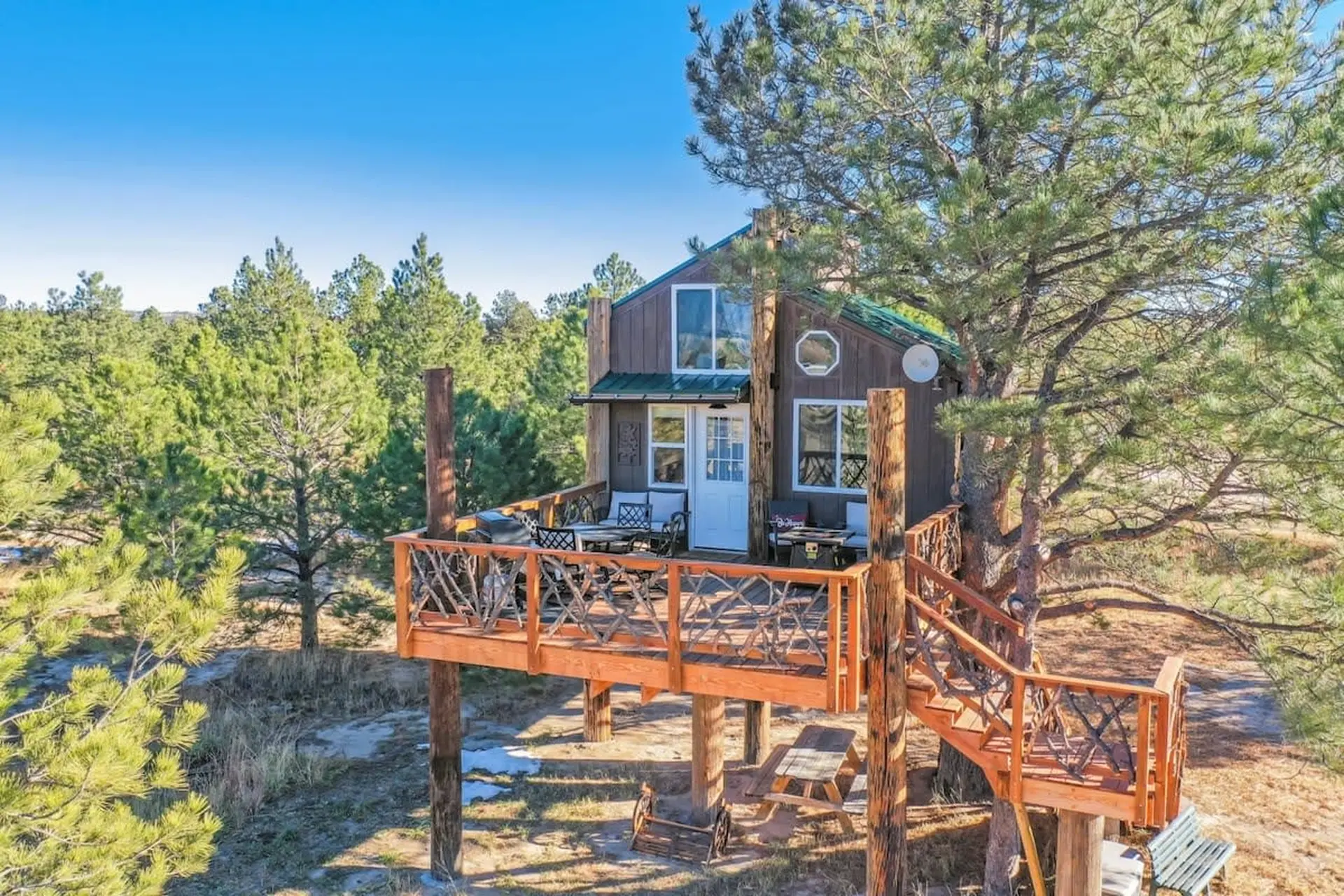 Heavenly Haven Treehouse