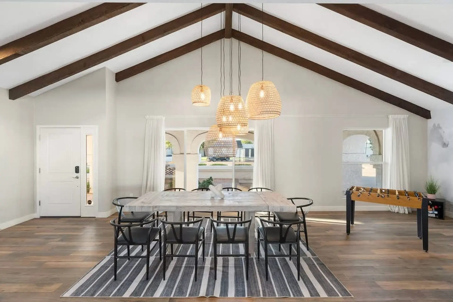 Downtown Tempe Retreat | Massive Pool | Sleeps 10
