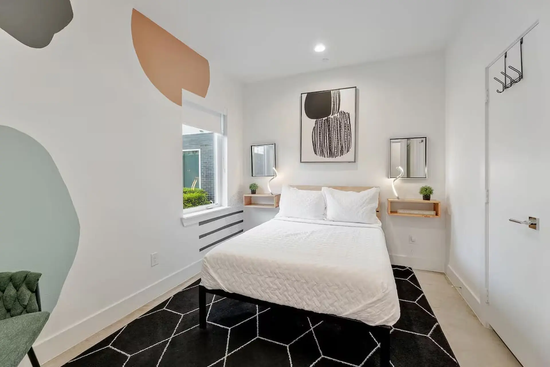 Downtown Dallas~Luxe Home~Walkable~Group Friendly