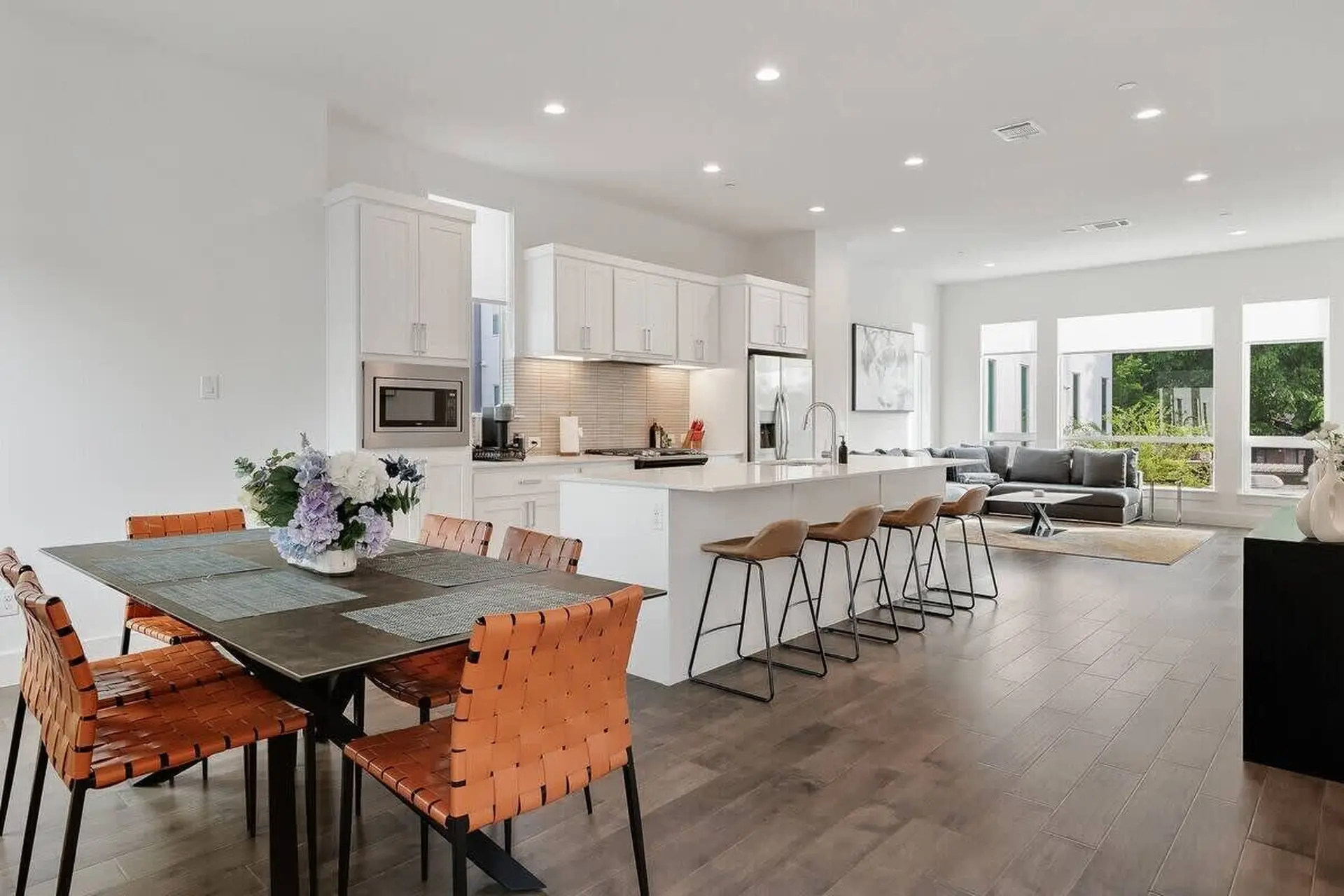 Downtown Dallas~Luxe Home~Walkable~Group Friendly