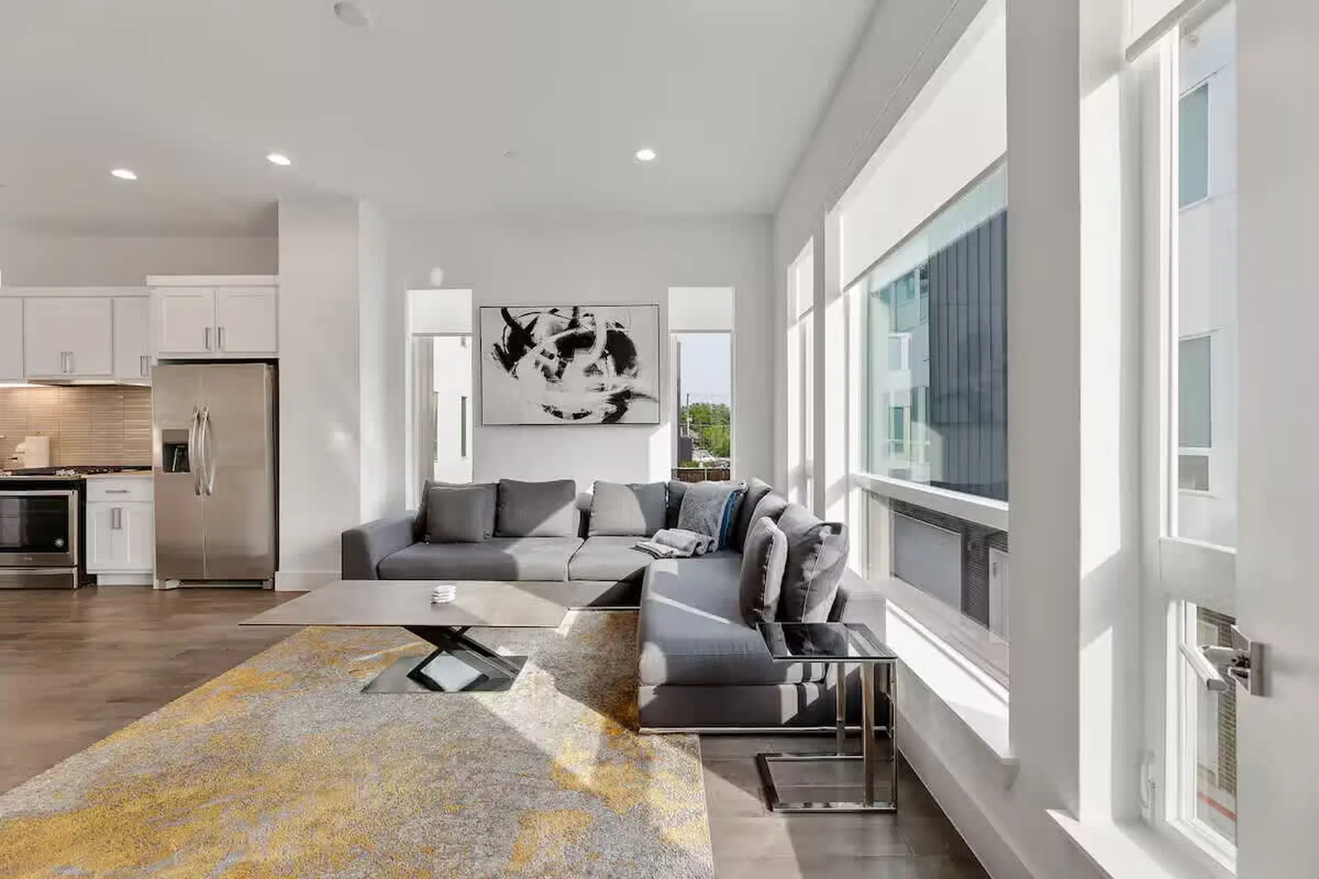 Downtown Dallas~Luxe Home~Walkable~Group Friendly