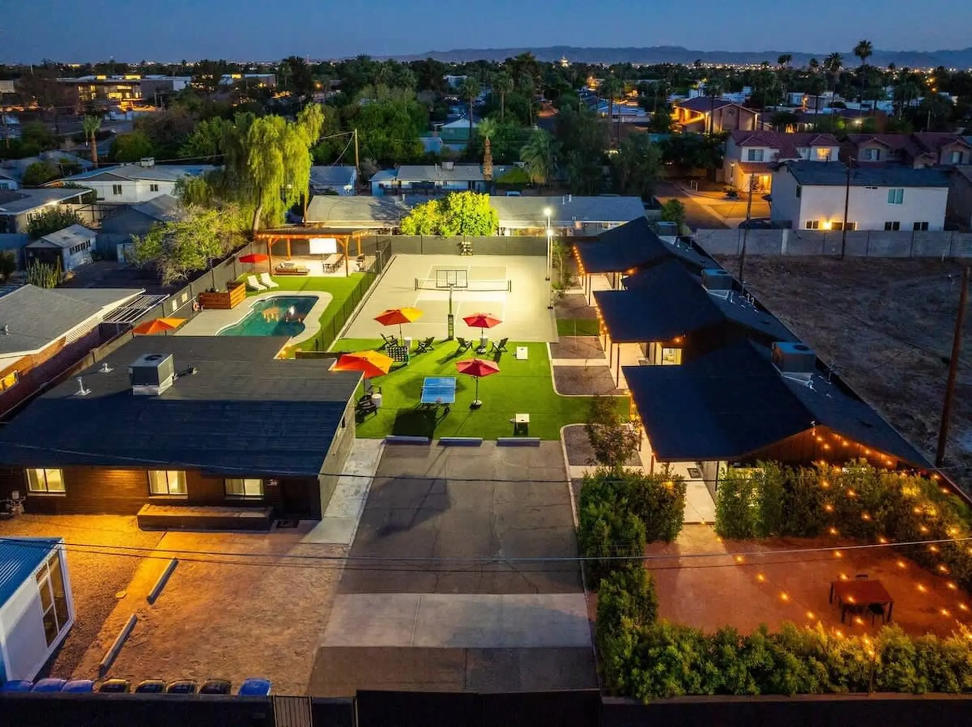 Massive Complex | Pickleball | Pool | Heated Pool