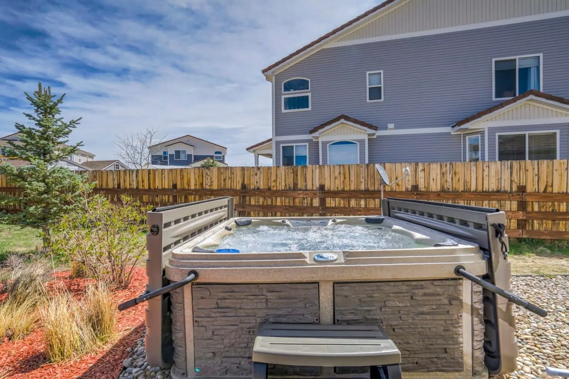 4BR|Hot Tub Pool Table, Ping Pong, Foosball!