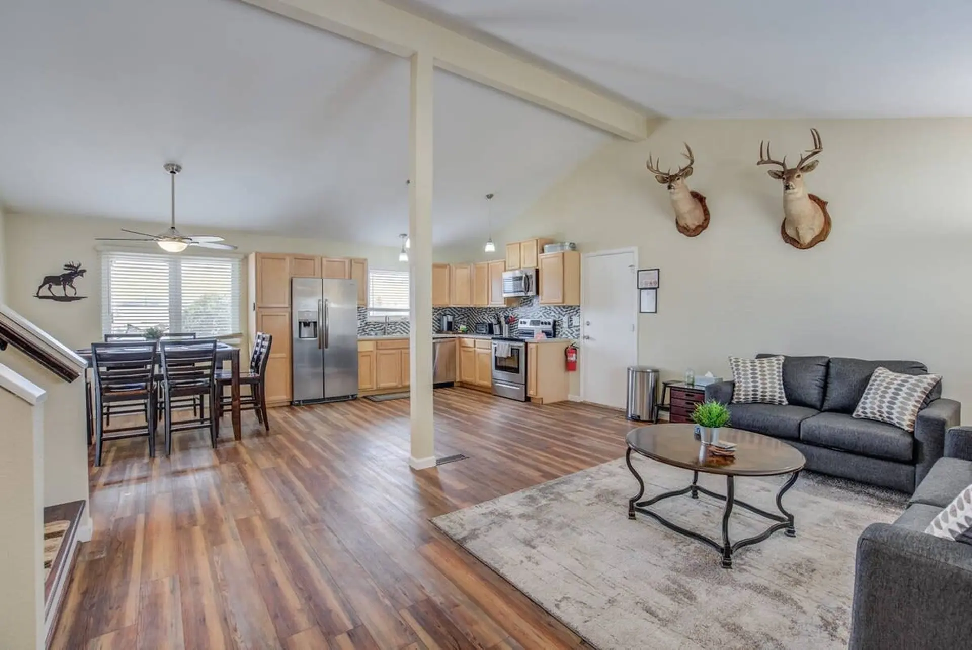 Antler Lodge - Pet-Friendly AC BBQ Great Location!