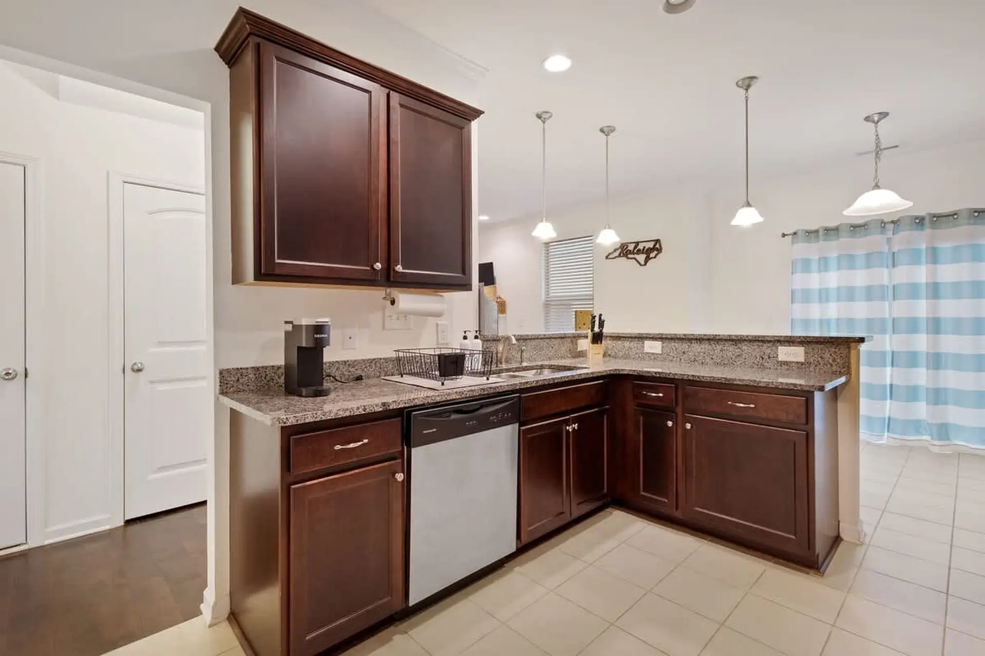 Spacious 3-BR Retreat | Downtown | Sleeps 6 | NC
